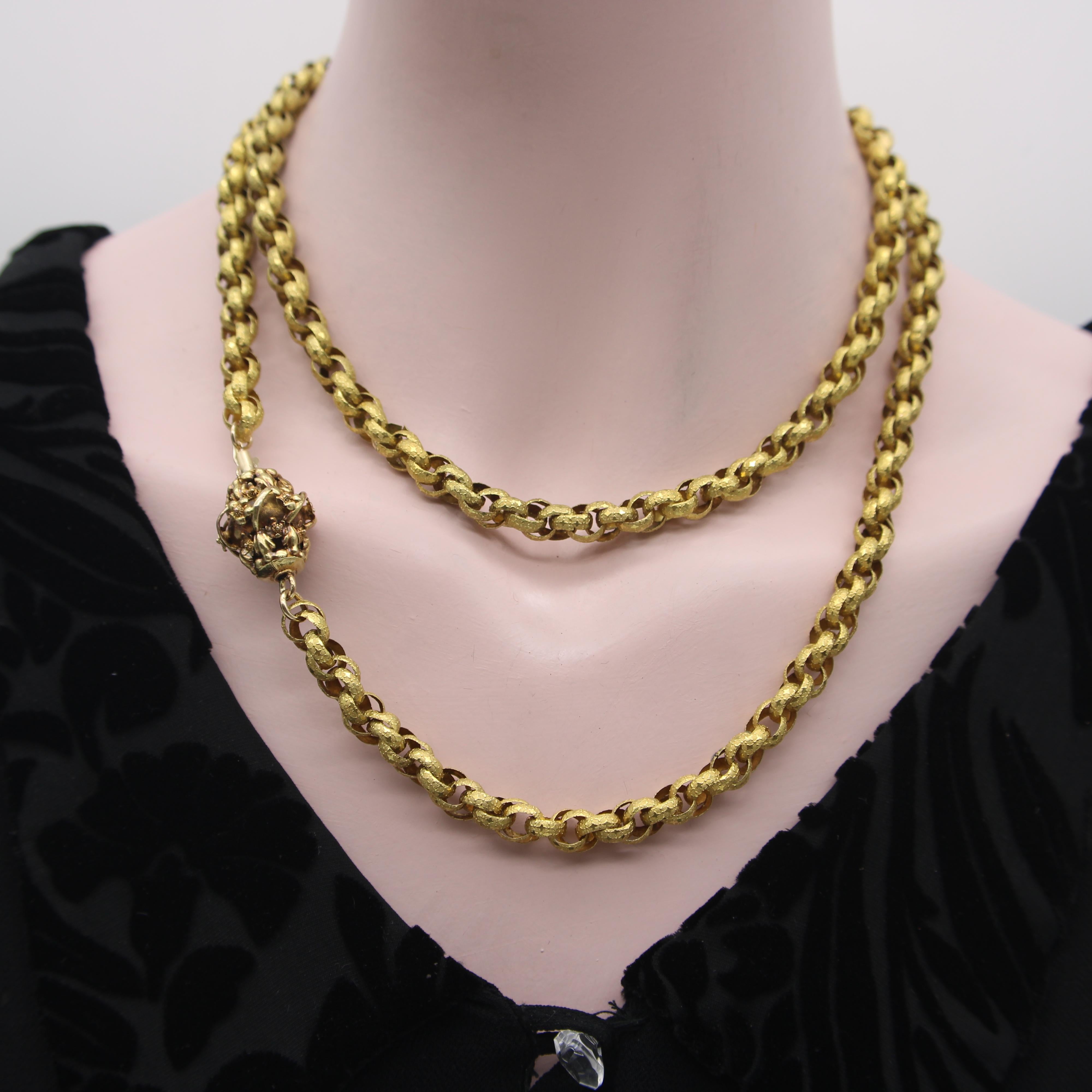 14K Gold Georgian Muff Kette mit geblümten Barrel Verschluss im Angebot 3