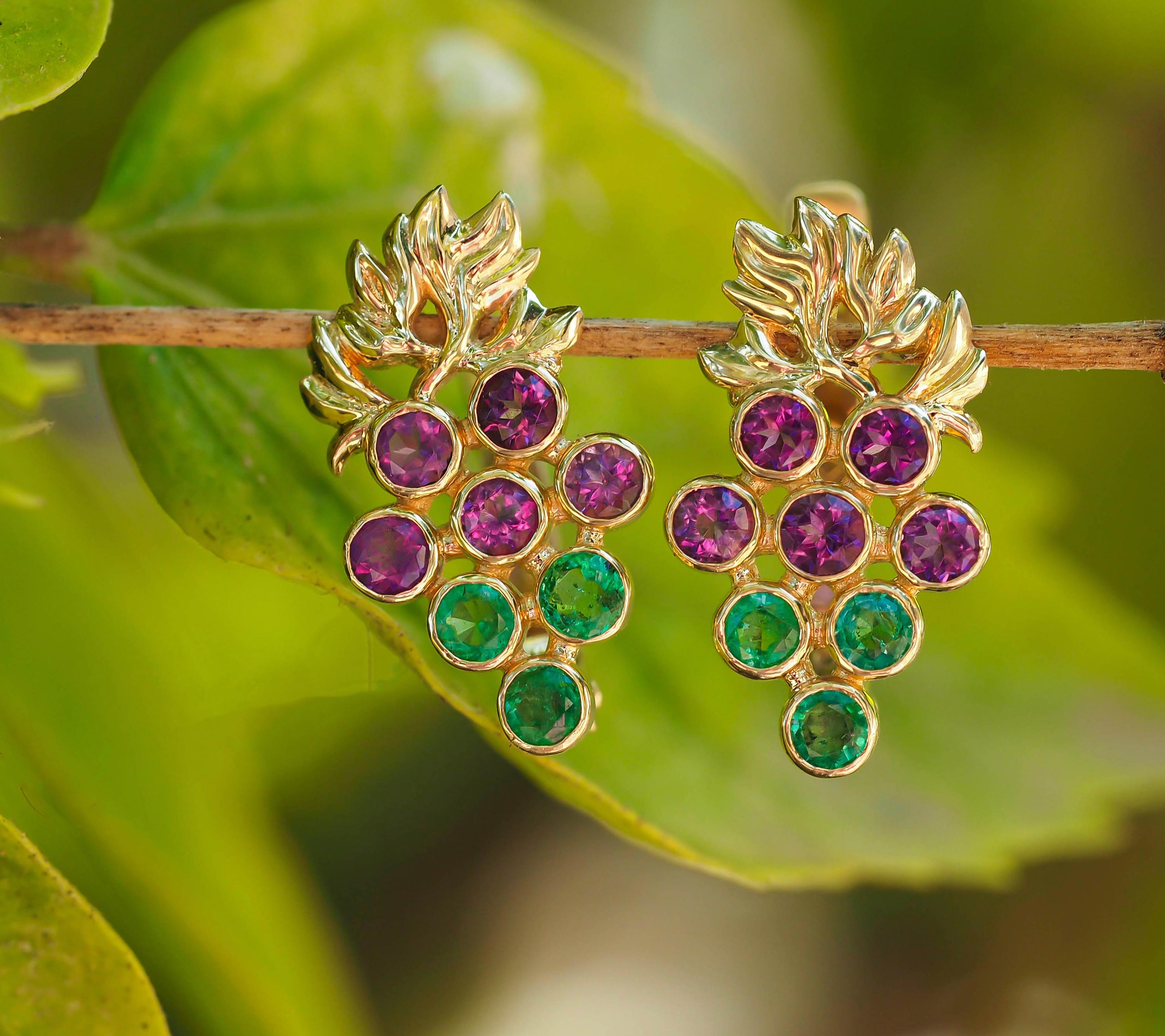 14k Gold Grape Earrings with Emeralds and Amethysts For Sale 11