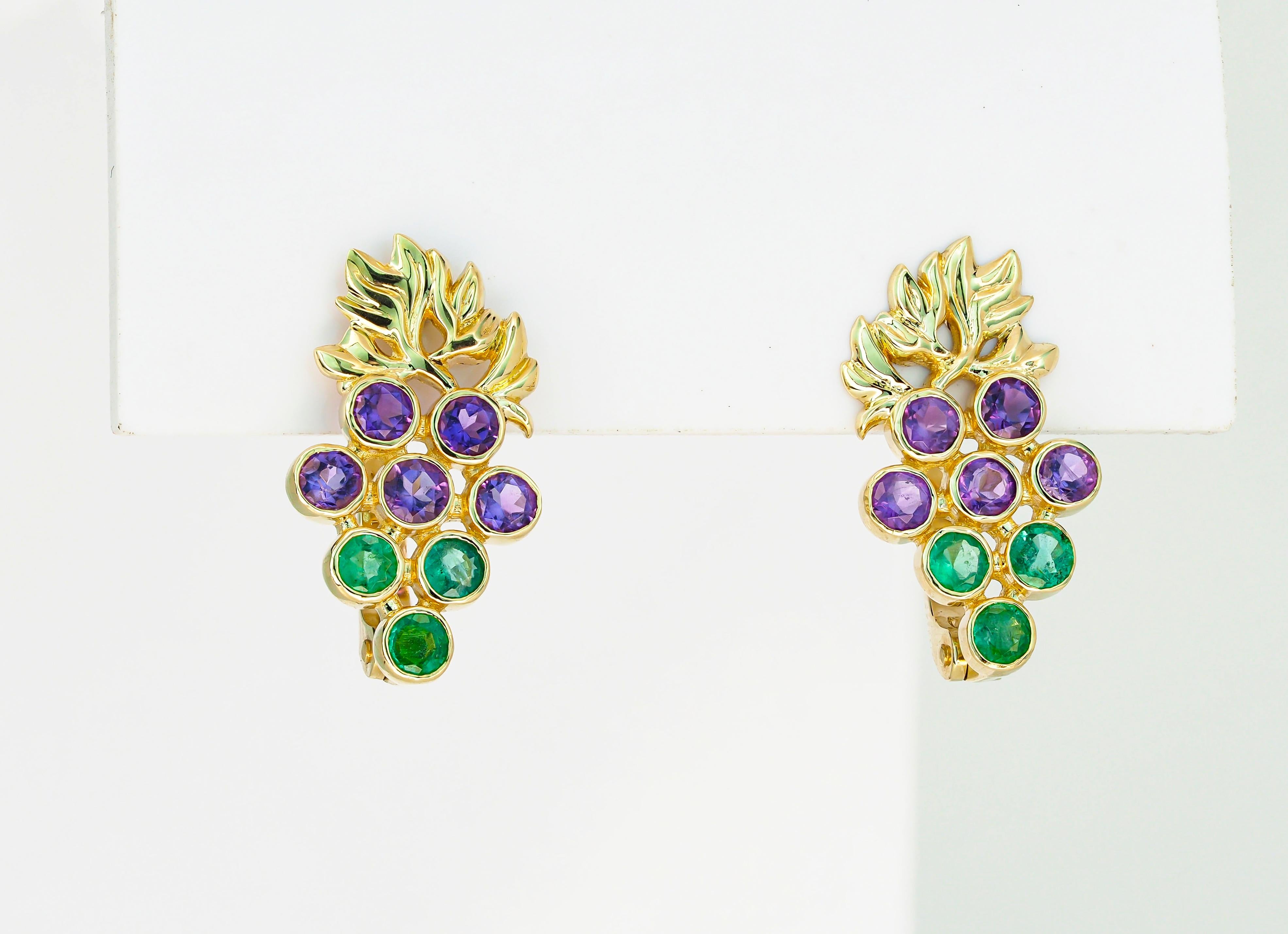 14k Gold Grape Earrings with Emeralds and Amethysts In New Condition For Sale In Istanbul, TR