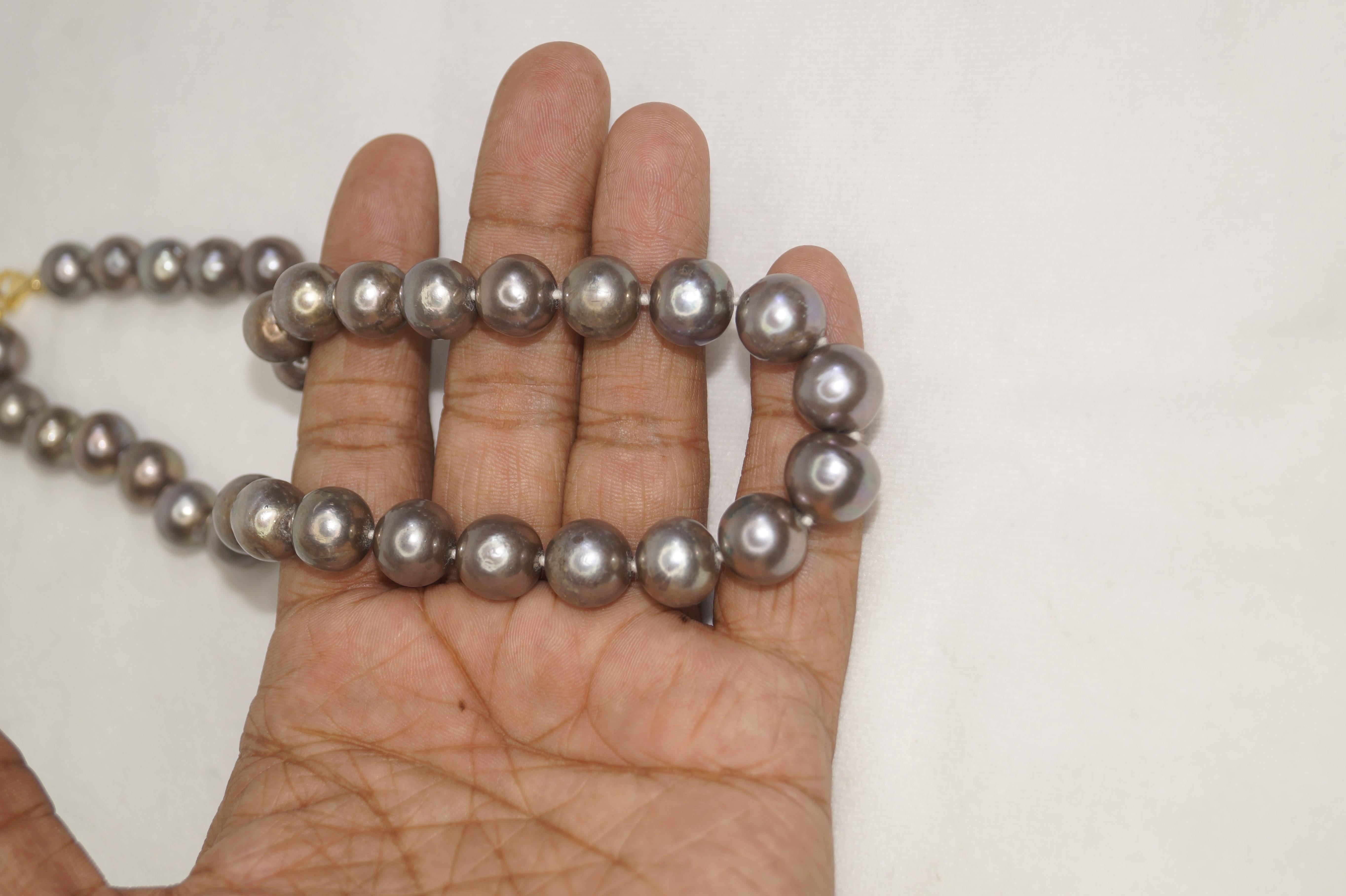 14k Gold Grey Pearl necklace 11-14mm Big Rare Natural Tahitian Pearl necklace For Sale 3