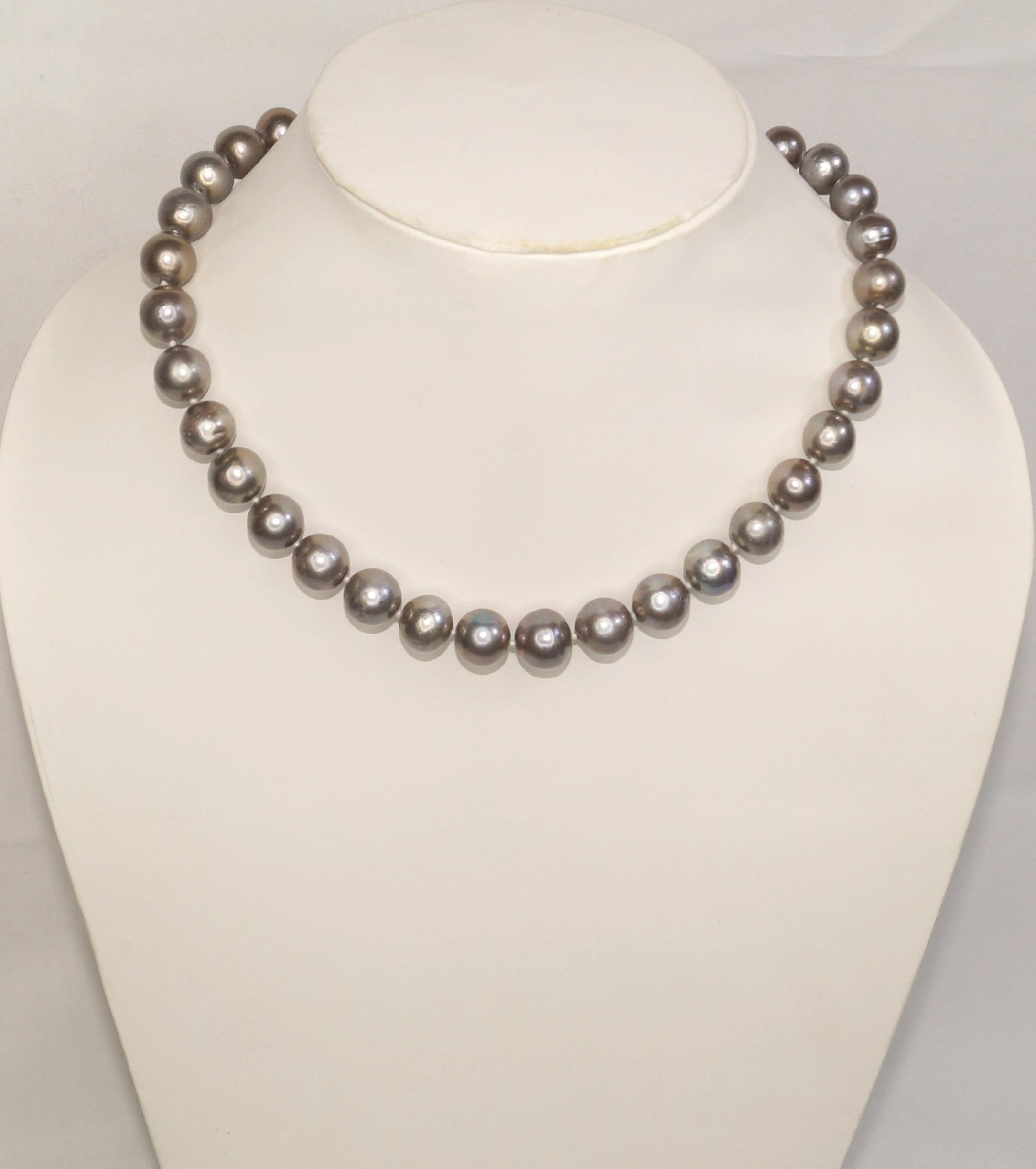 Art Deco 14k Gold Grey Pearl necklace 11-14mm Big Rare Natural Tahitian Pearl necklace For Sale
