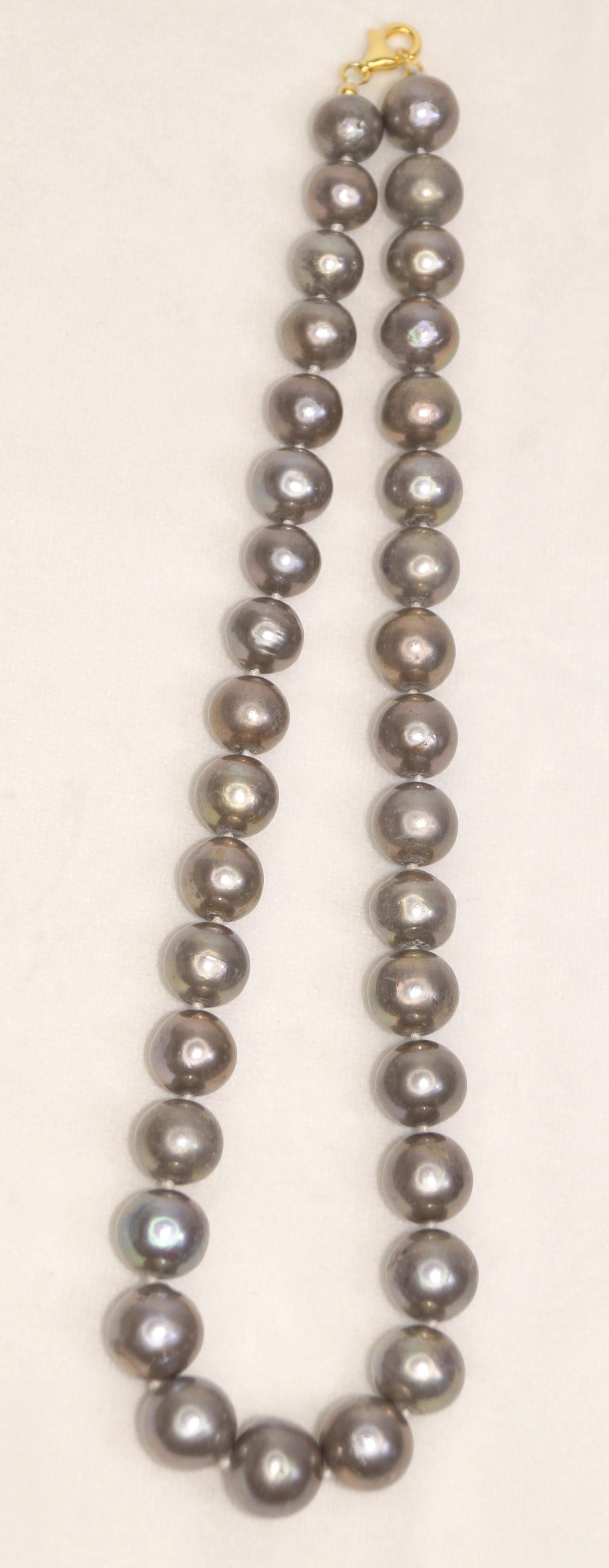 14k Gold Grey Pearl necklace 11-14mm Big Rare Natural Tahitian Pearl necklace In New Condition For Sale In Delhi, DL