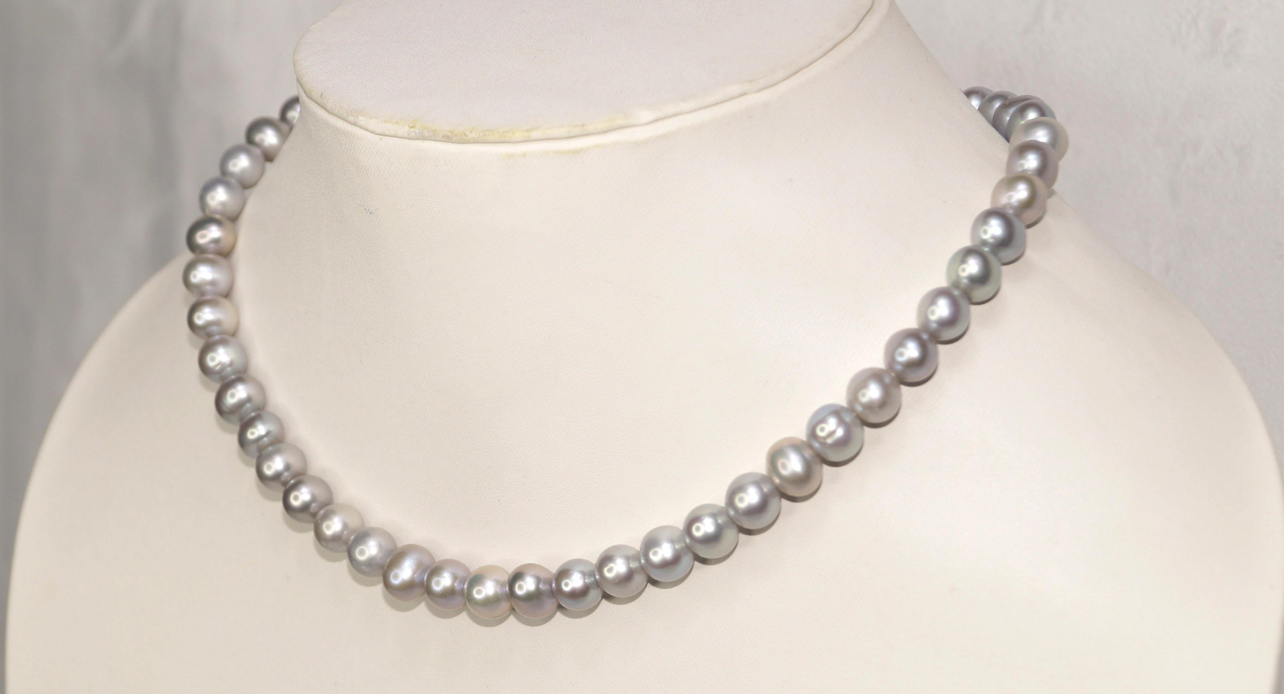 Bead Solid 14k Gold Grey Pearl necklace 8.5mm Natural Light Grey Pearl necklace For Sale