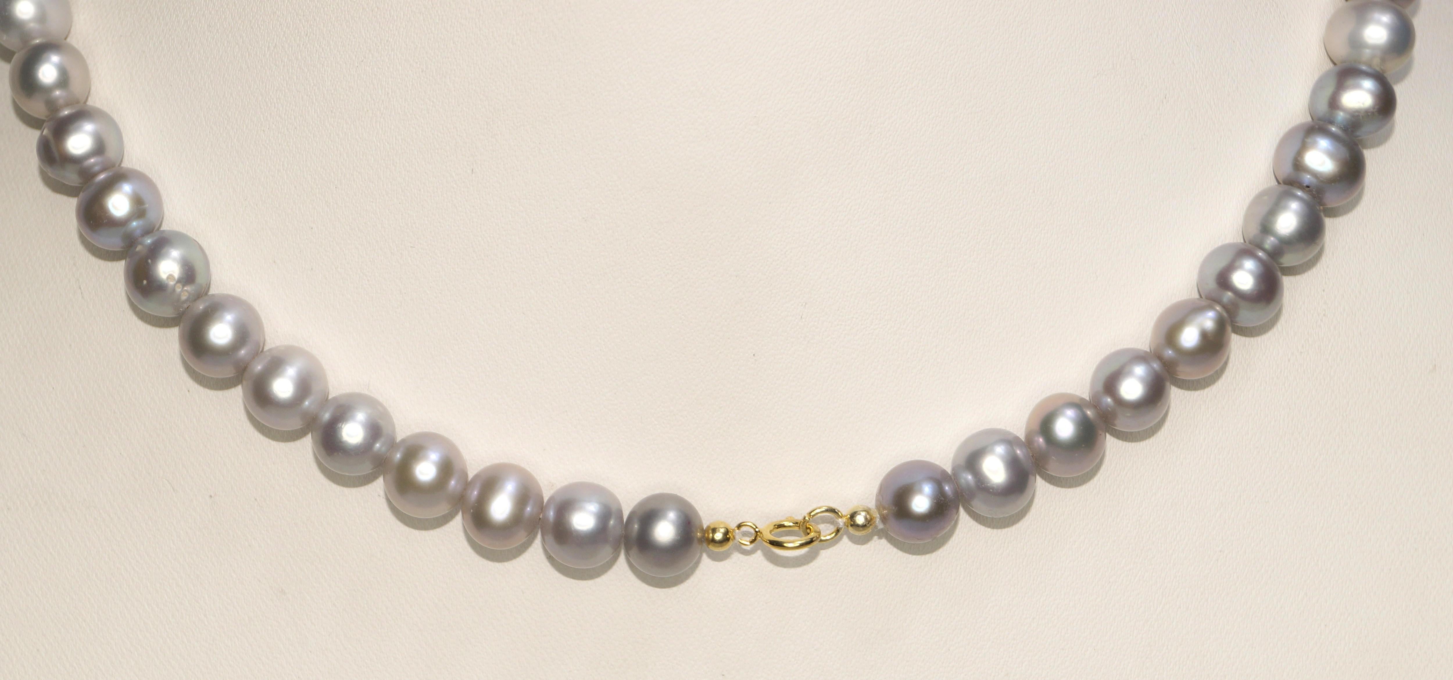 Solid 14k Gold Grey Pearl necklace 8.5mm Natural Light Grey Pearl necklace For Sale 1
