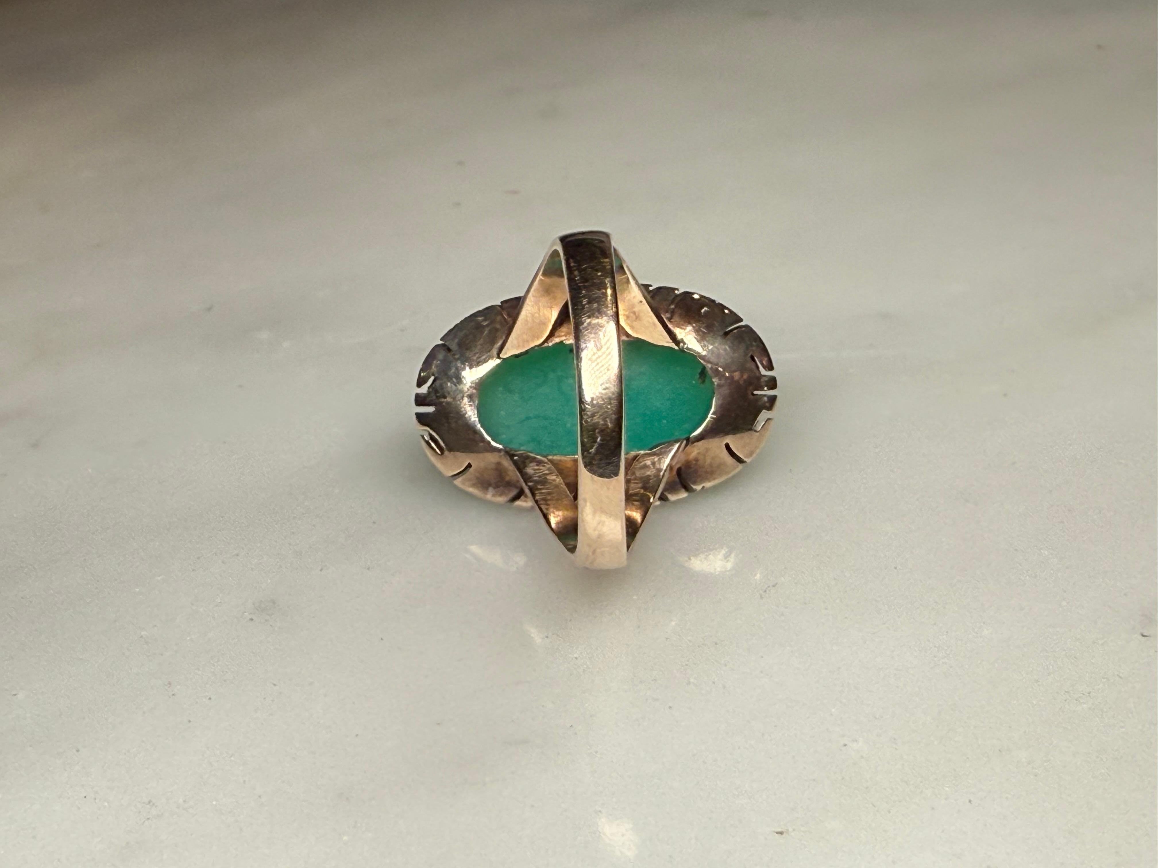 Anello con pietra crisofrasa verde in oro 14K in vendita 5