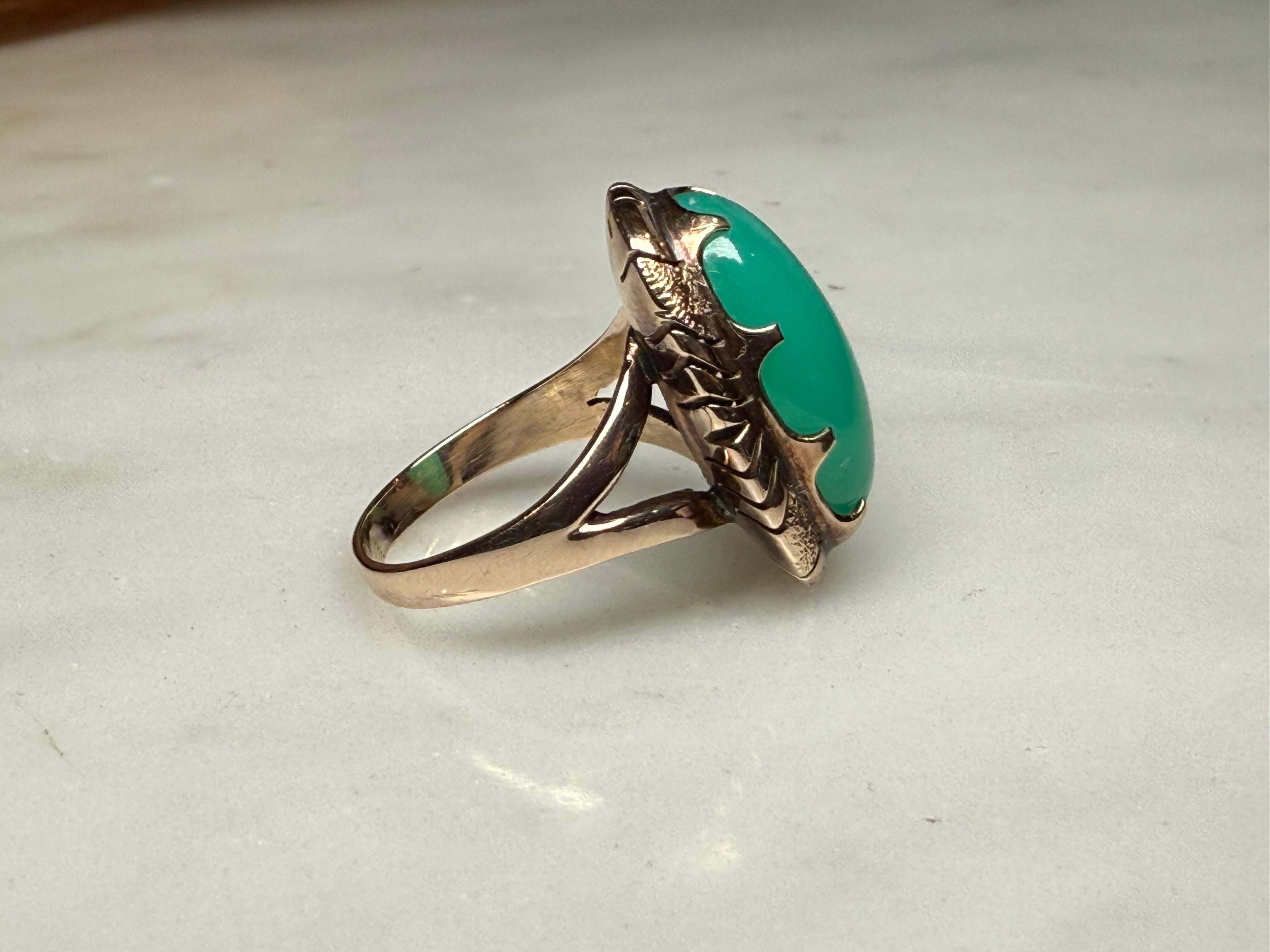 Anello con pietra crisofrasa verde in oro 14K In condizioni buone in vendita a Guaynabo, PR