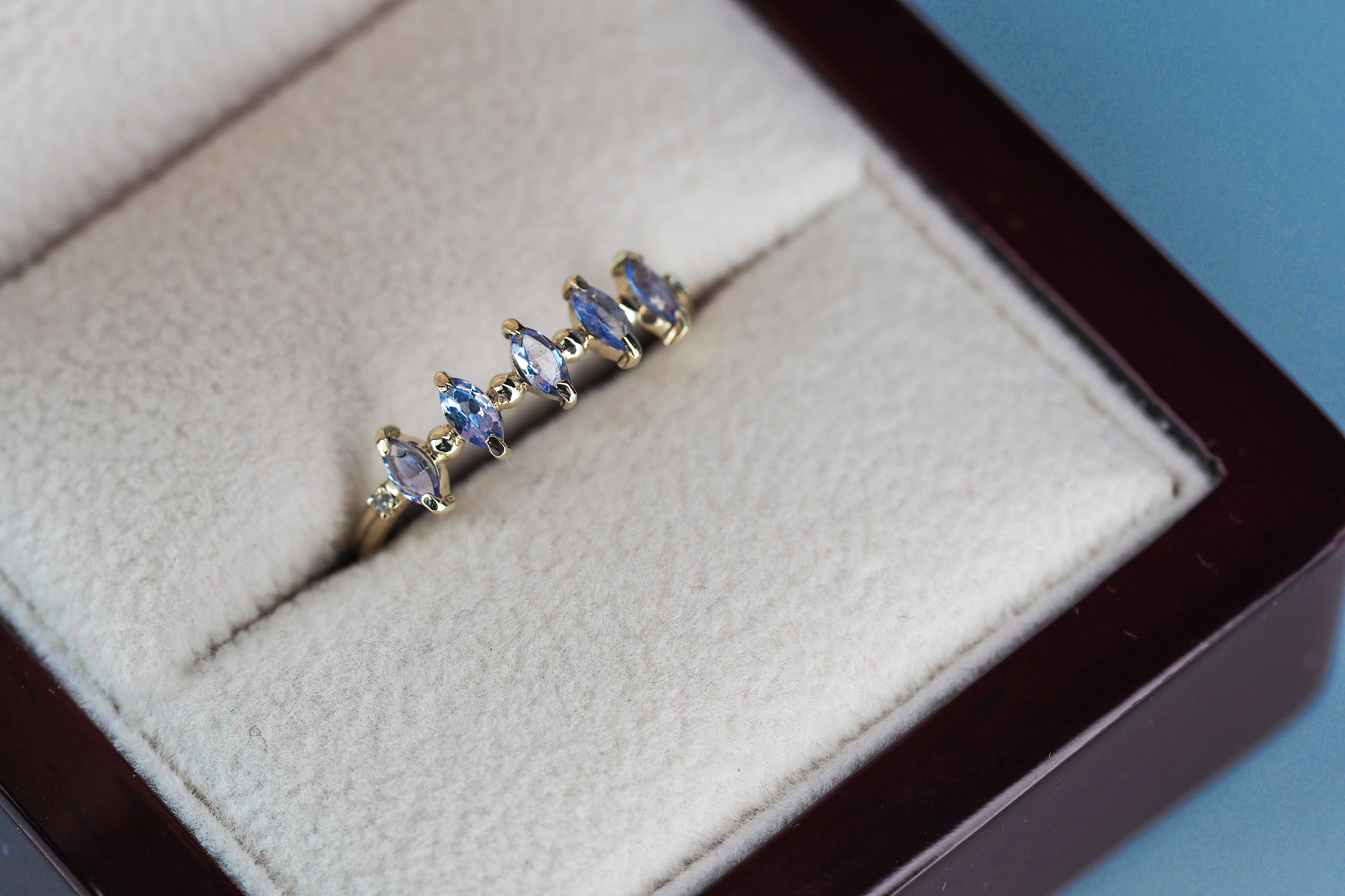 For Sale:  14k Gold Half Eternity Ring with Tanzanite and Diamonds 2