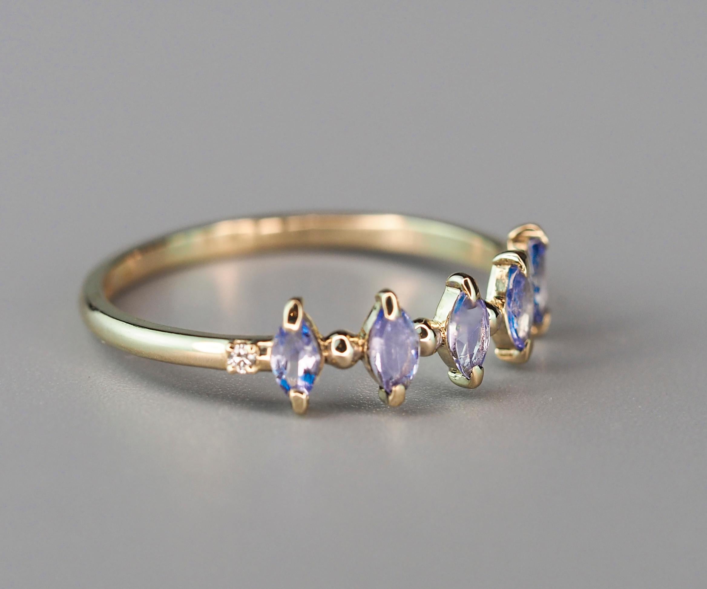 For Sale:  14k Gold Half Eternity Ring with Tanzanite and Diamonds 5