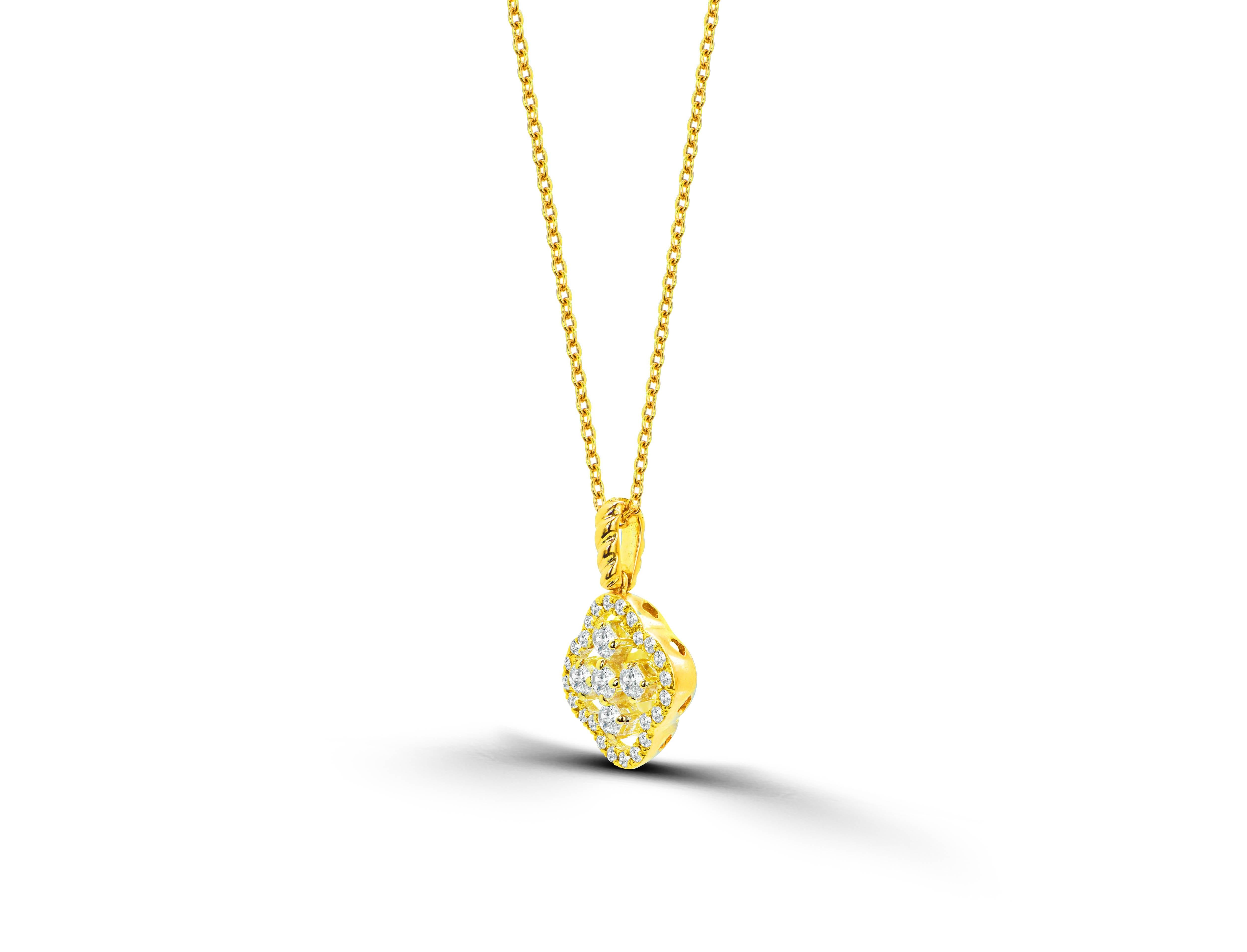 14k Gold Halo Kleeblatt Diamant Halskette Cluster Diamant Kleeblatt Diamant Kleeblatt (Moderne) im Angebot
