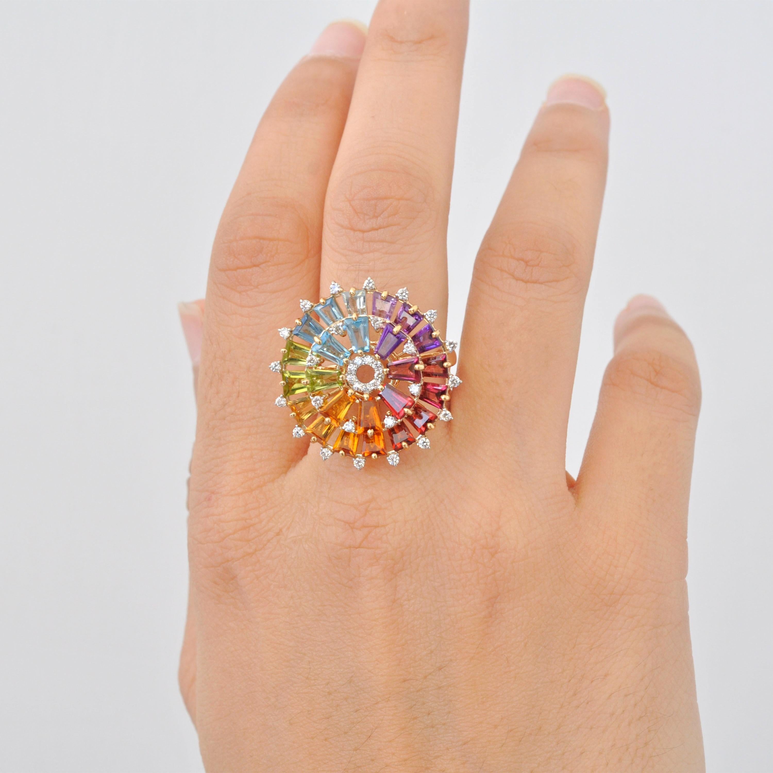 En vente :  Bague artisanale en or 14 carats, diamants et baguettes naturelles arc-en-ciel 12