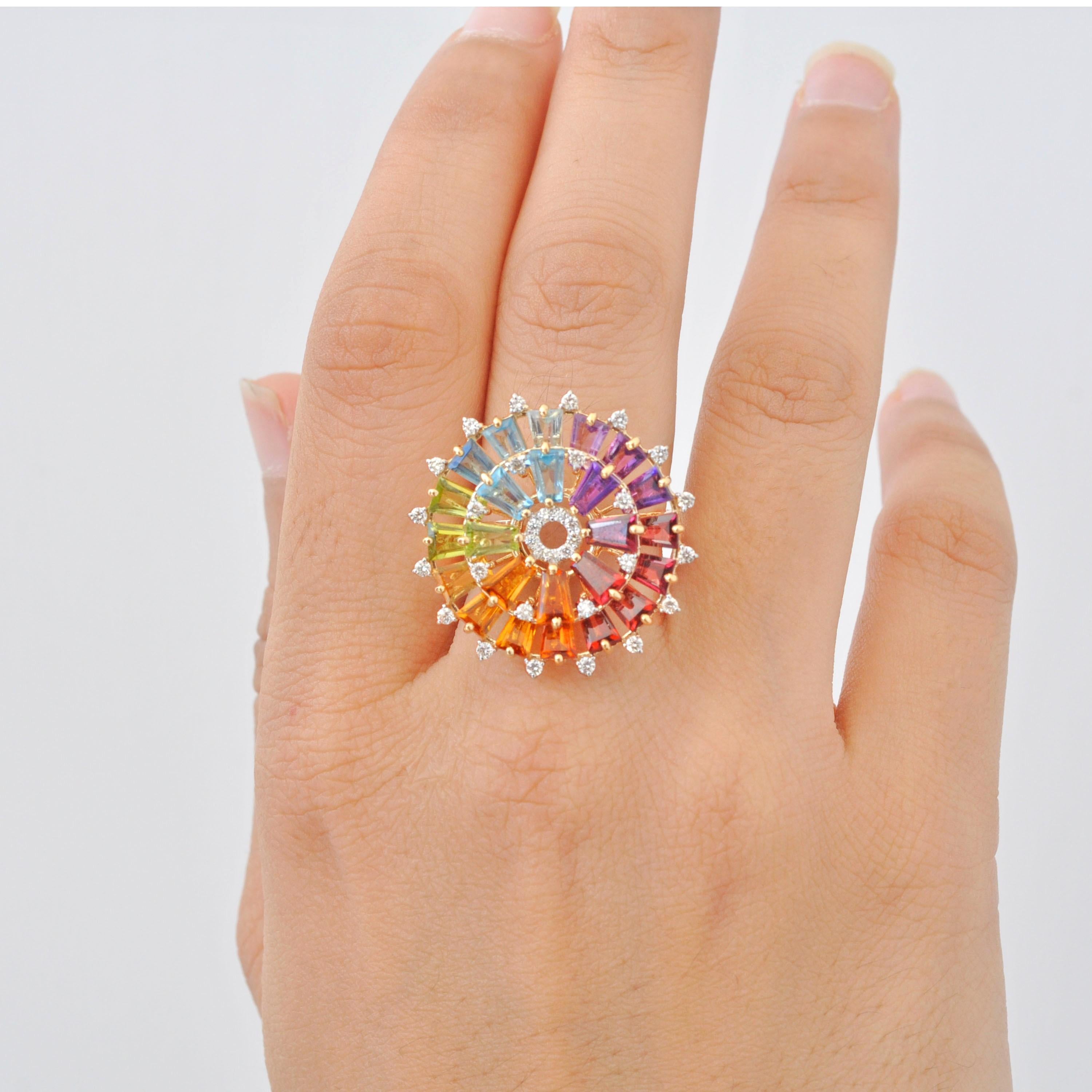 En vente :  Bague artisanale en or 14 carats, diamants et baguettes naturelles arc-en-ciel 2