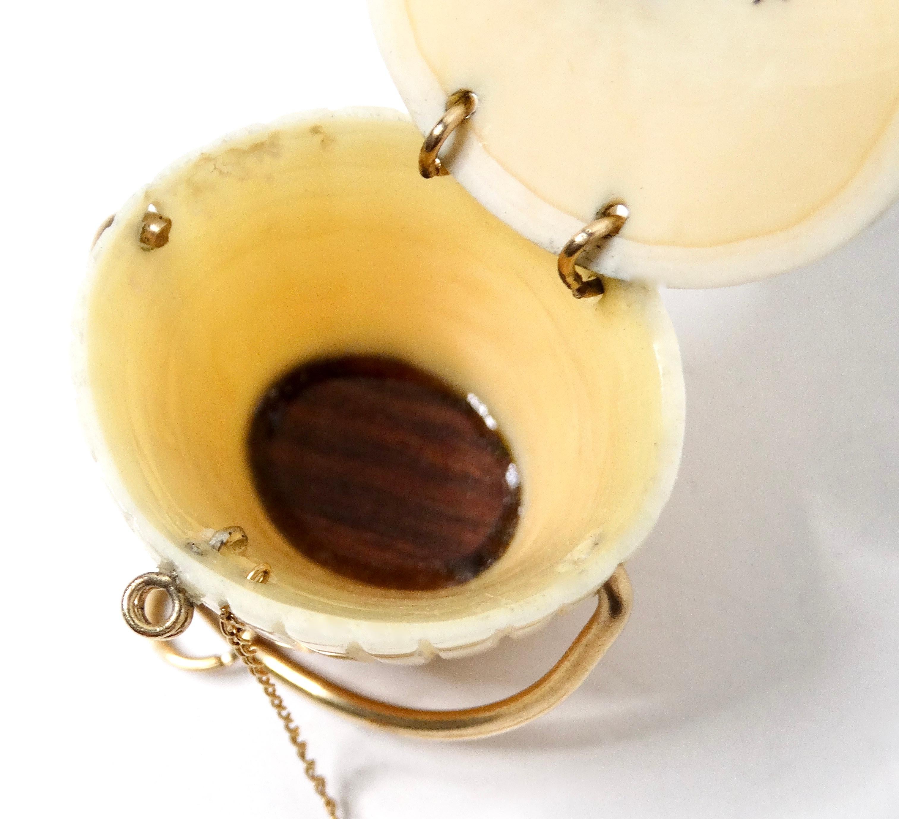 14k Gold Handmade Carved Nantucket Basket Shell Pendant 1970s 4