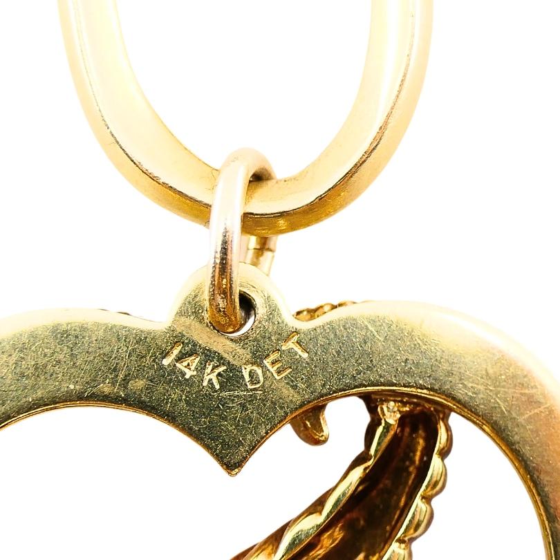 Ciondolo a forma di cuore in oro 14k con disegno di cornucopia in vendita 4