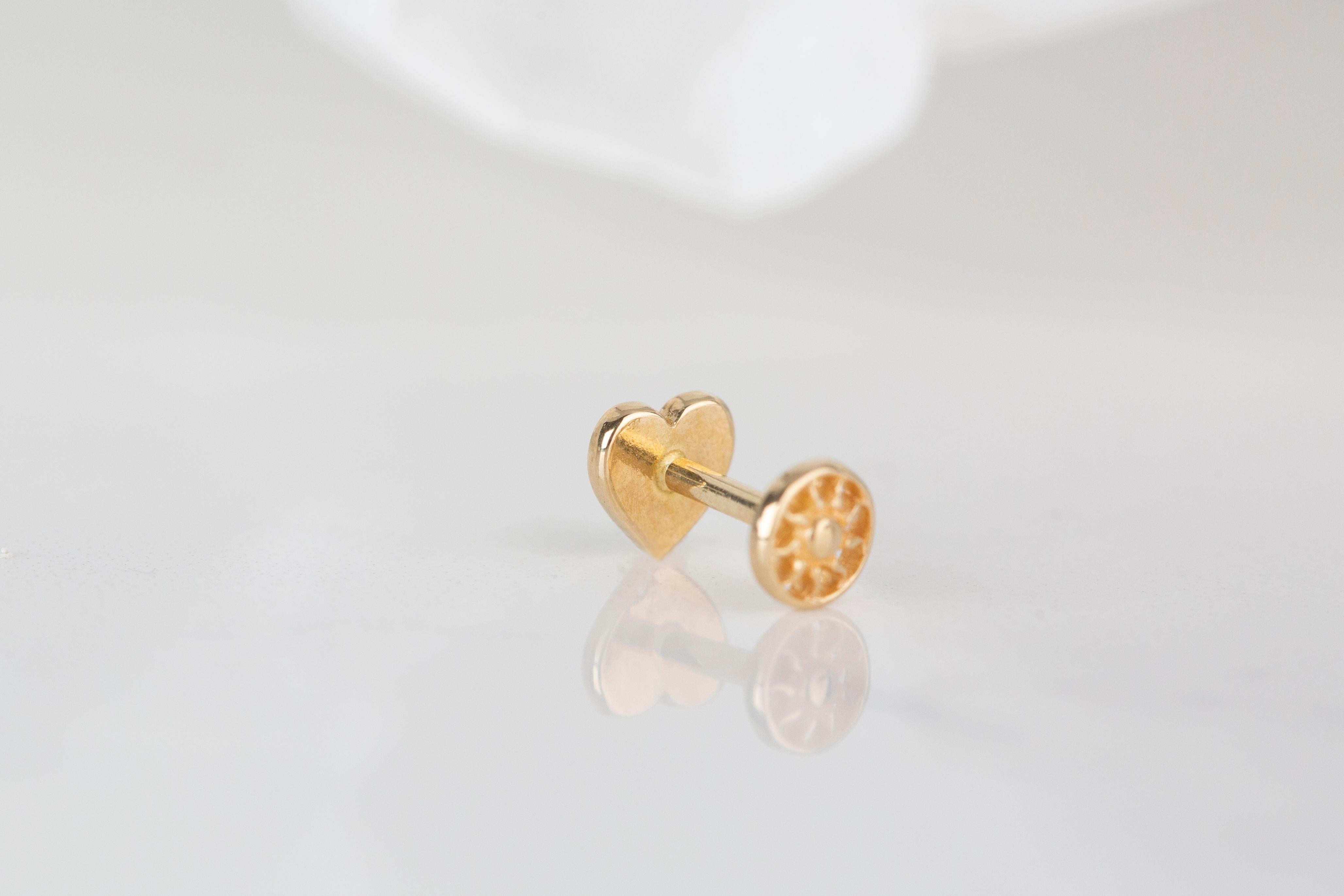 14K Gold Heart Piercing, Heart Shape Gold Stud Earring For Sale 1