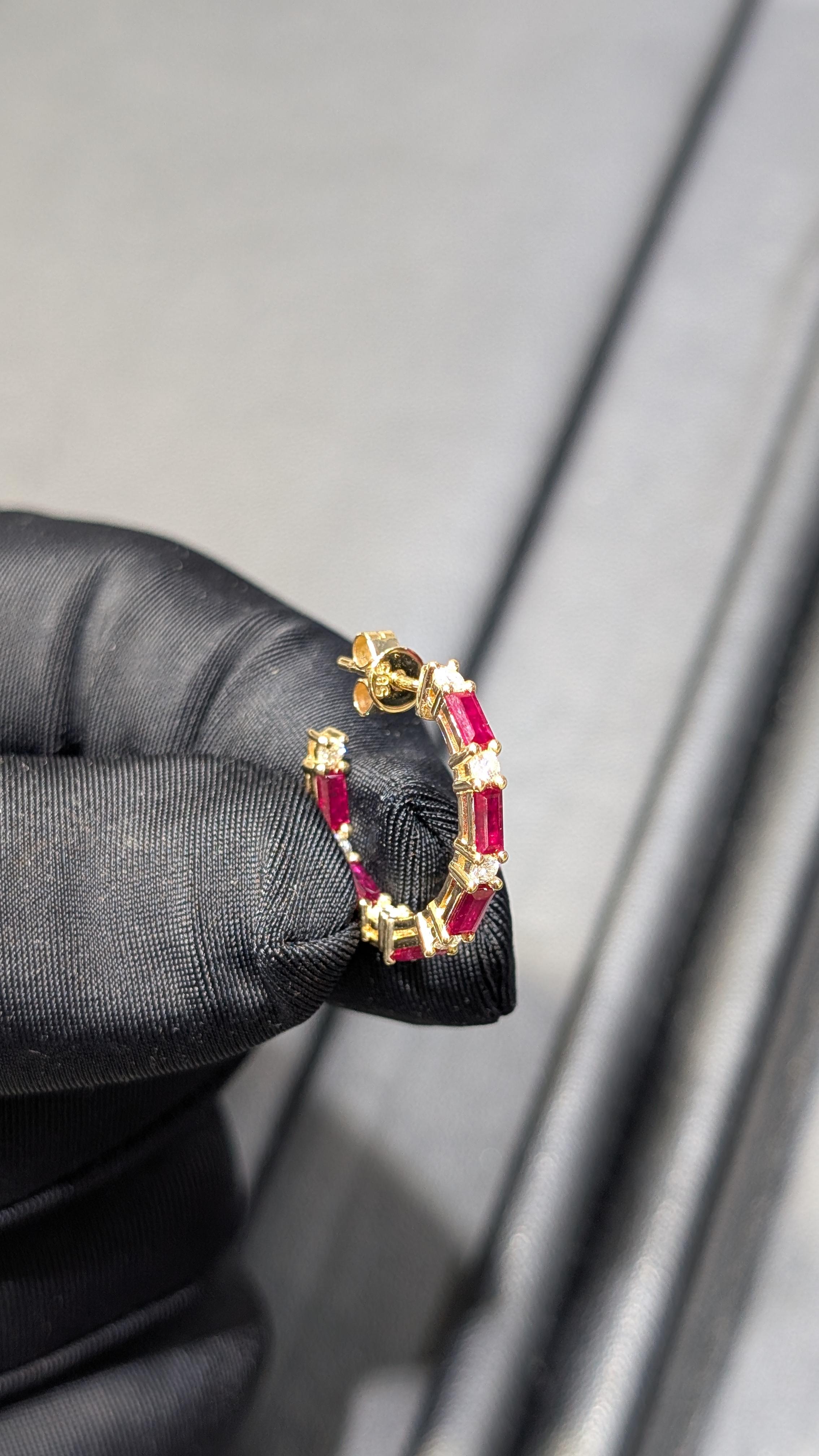 Women's or Men's 14k Gold Hoop Earrings with .50ct in round diamonds and 1.90ct emerald cut Ruby For Sale