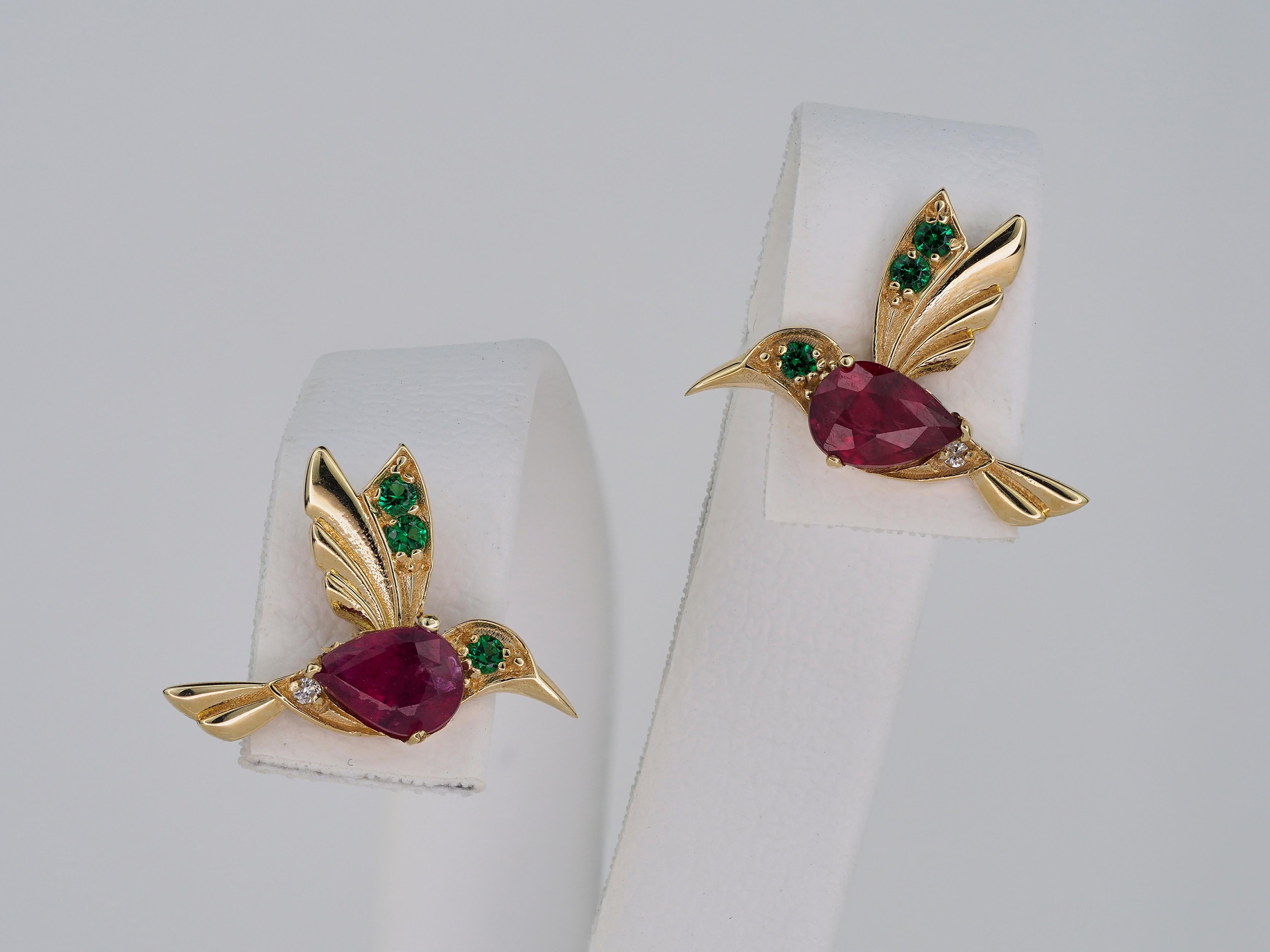 14k Gold Hummingbird Earings Studs with Rubies, Bird Stud Earrings with Gems ! For Sale 4