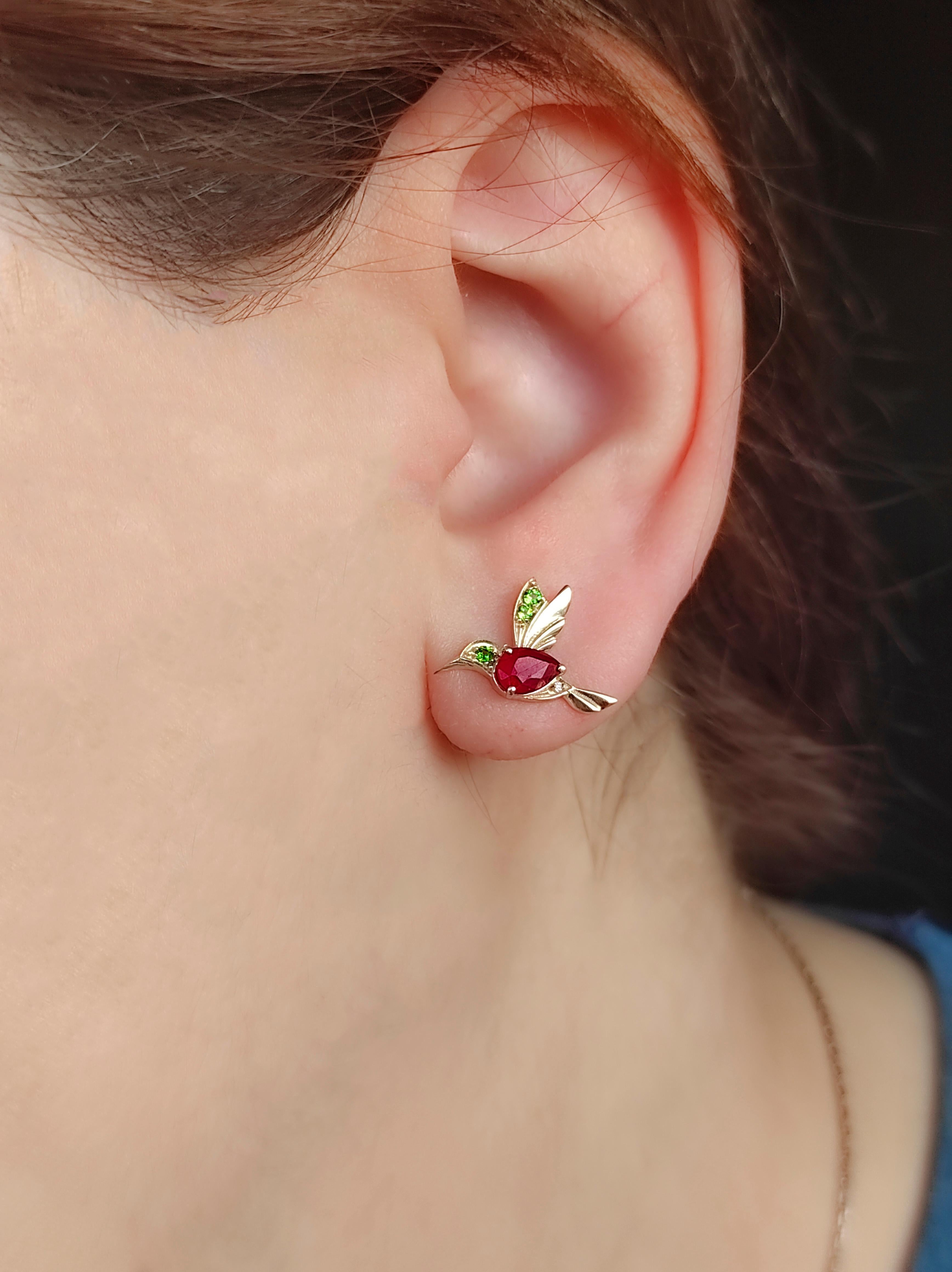 14k Gold Hummingbird Earings Studs with Rubies, Bird Stud Earrings with Gems ! For Sale 6