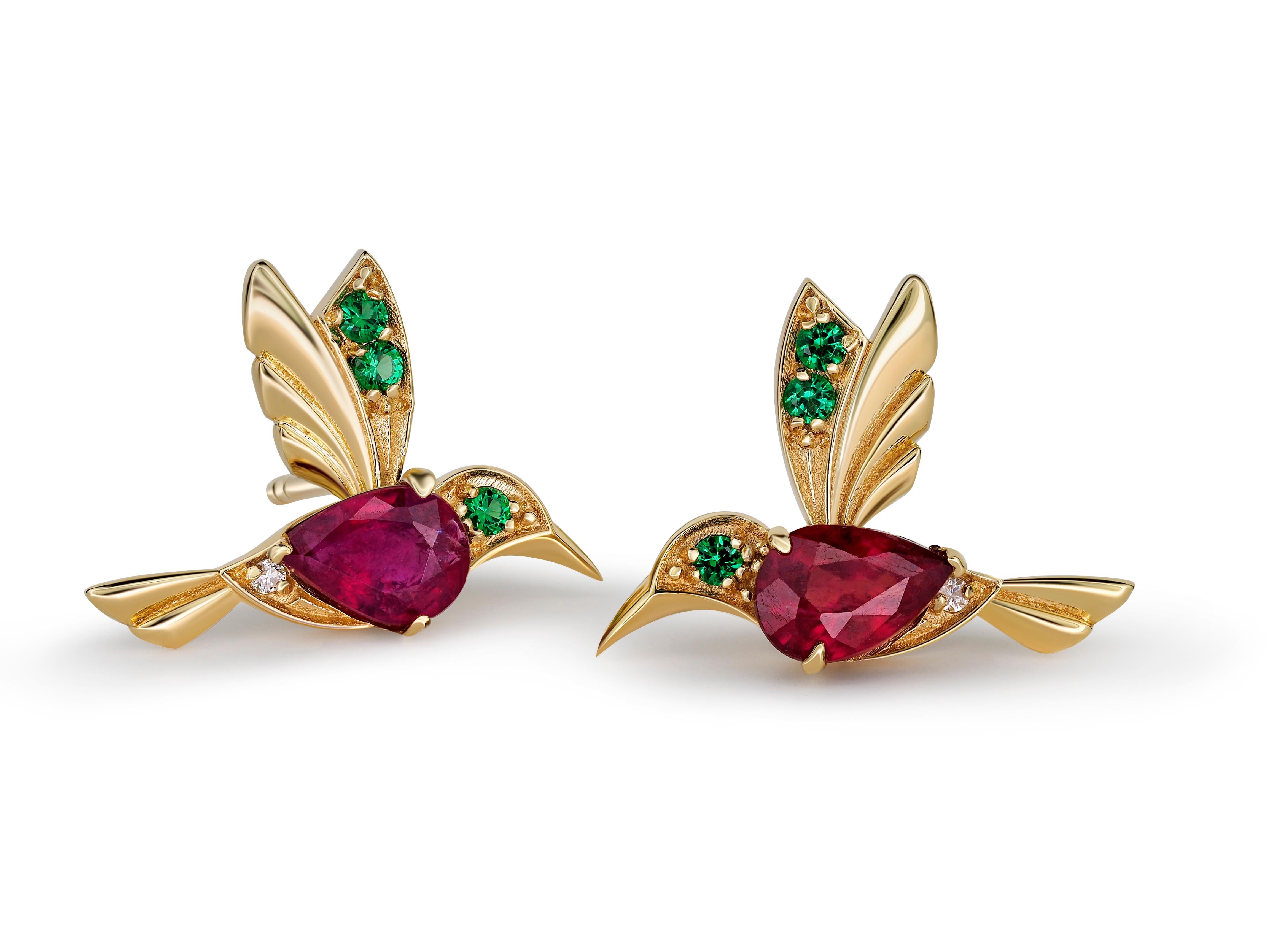 Modern 14k Gold Hummingbird Earings Studs with Rubies, Bird Stud Earrings with Gems ! For Sale