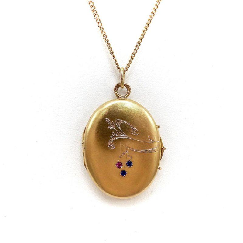 14K Gold Imperial Russian Locket with Rubies & Sapphires, circa 1915 For Sale 4