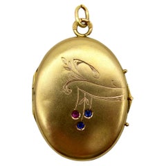 Médaillon en or 14K Imperial Russian avec rubis et saphirs, circa 1915