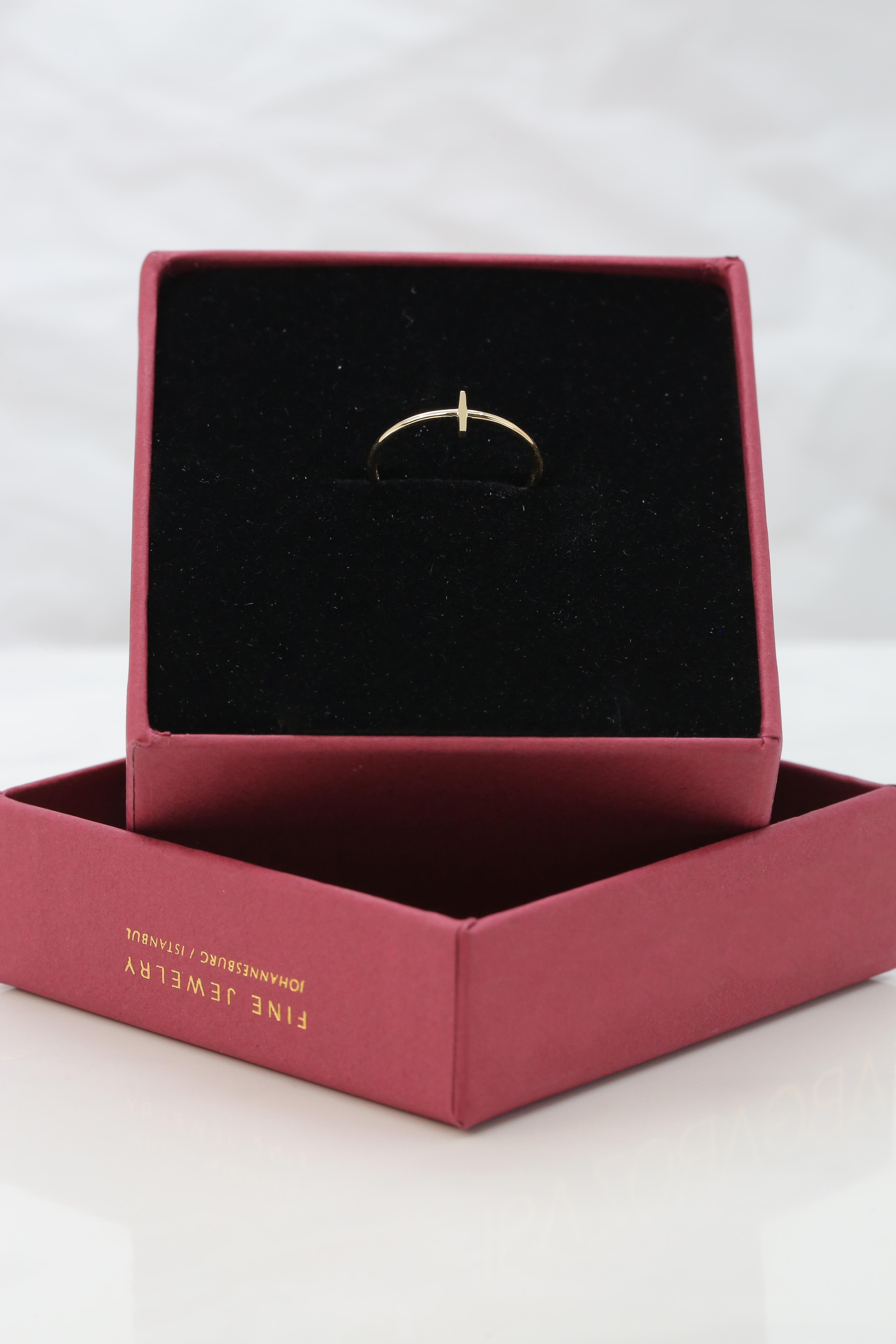 For Sale:  14K Gold Initial İ Letter Ring, Personalized Initial Letter Ring 3