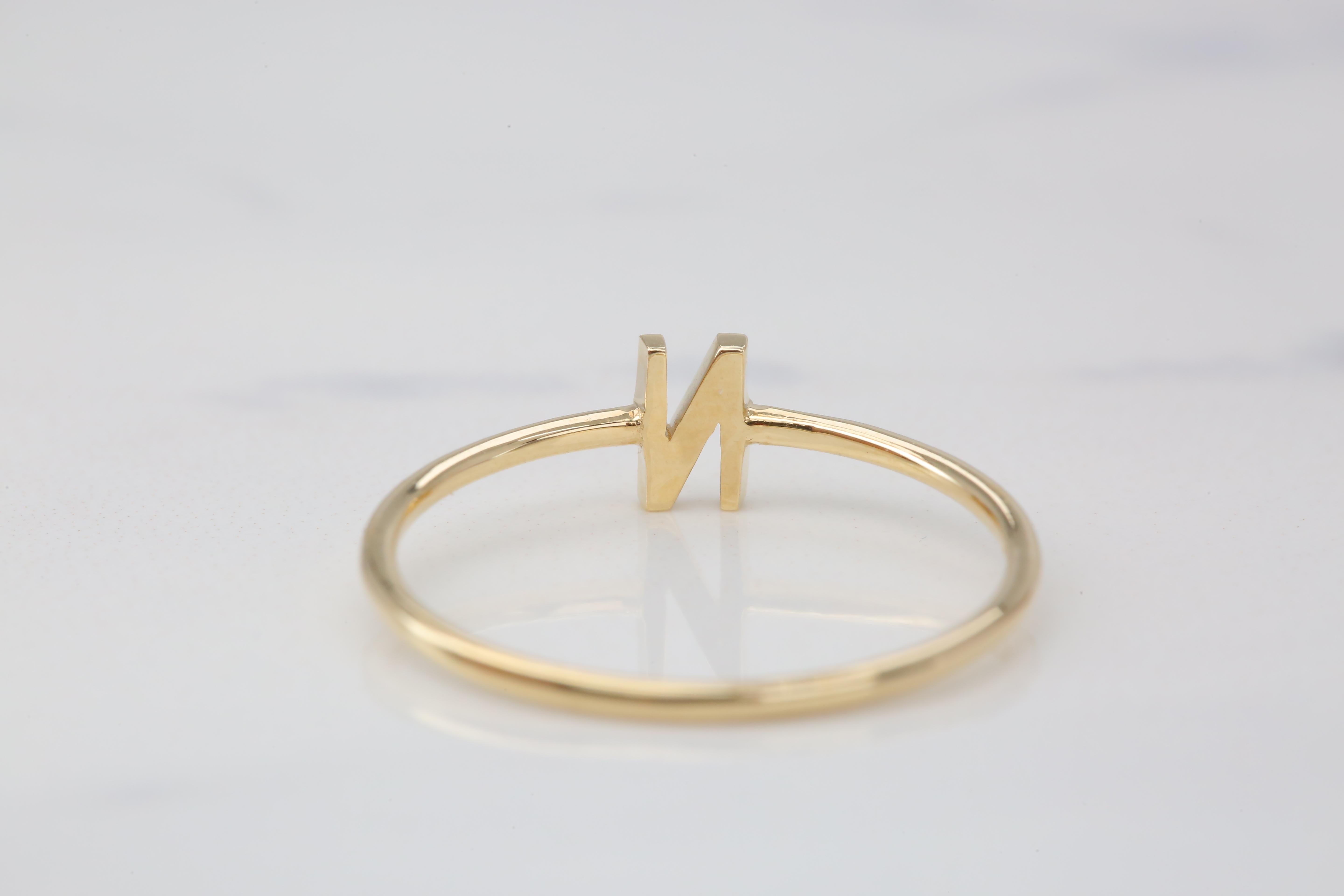 En vente :  Bague en or 14 carats avec lettre initiale N, bague en forme de lettre initiale personnalisée 6