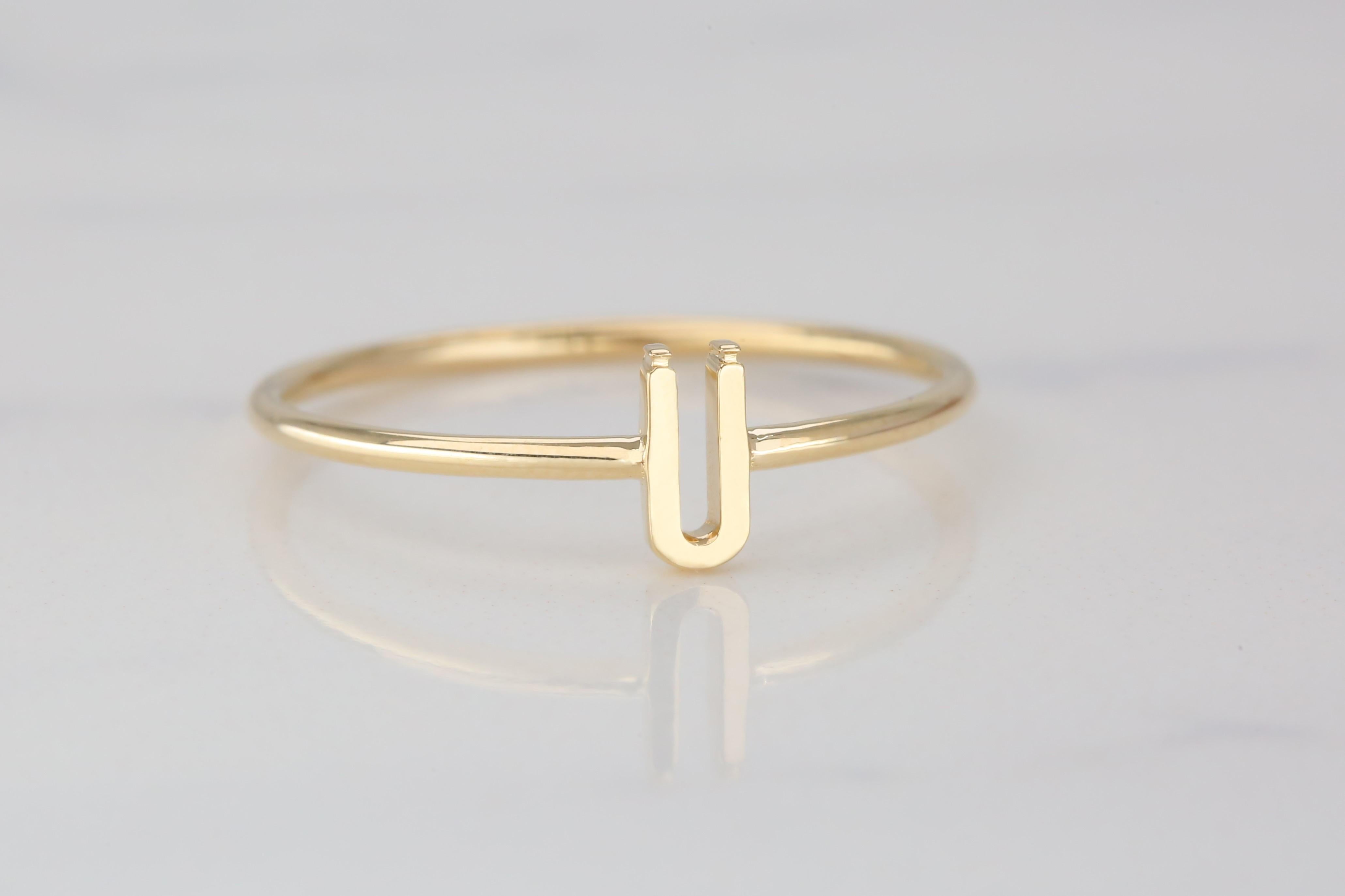 En vente :  Bague lettre initiale Ü en or 14K, bague lettre initiale personnalisée 3