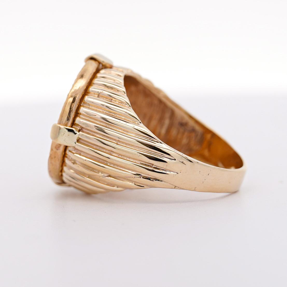 Anillo de oro de 14 quilates grabado Zeus moneda banda acanalada Signet Mens Ring en venta 2