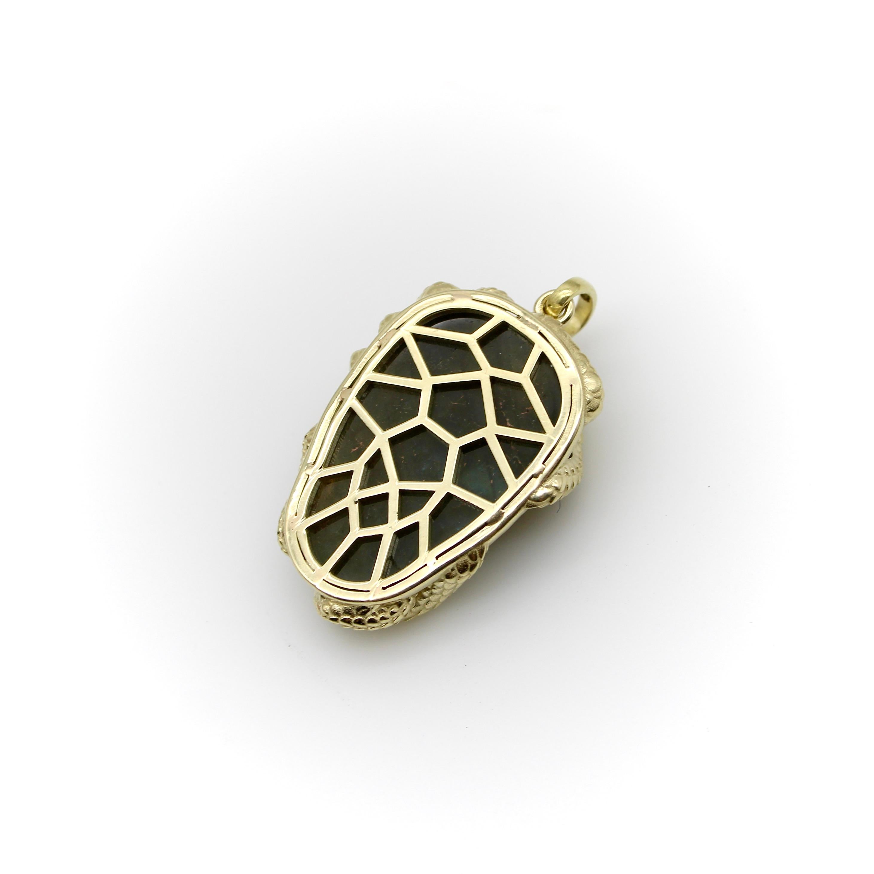 14K Gold Intertwining Snake and Carved Labradorite Skull Pendant For Sale 1