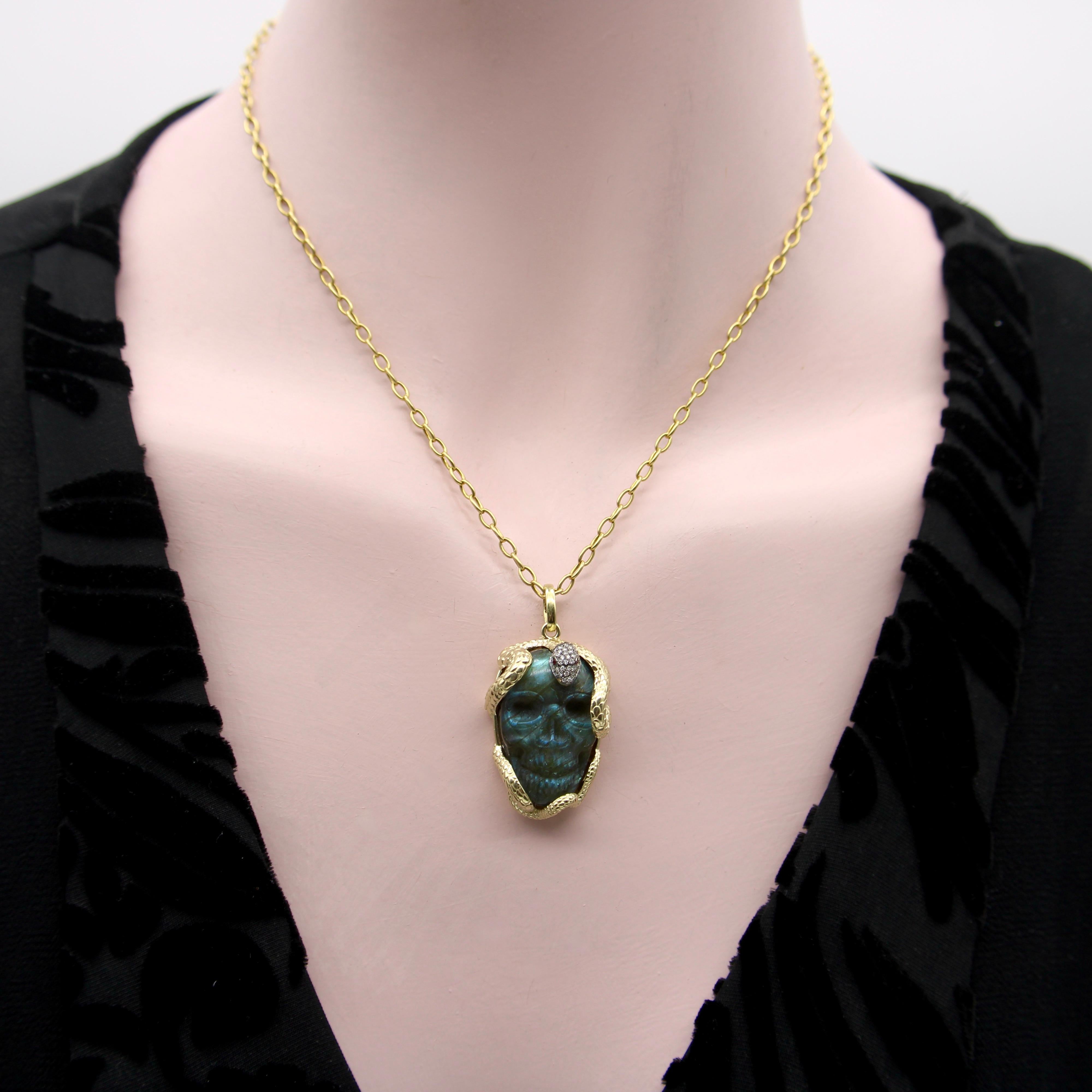 14K Gold Intertwining Snake and Carved Labradorite Skull Pendant For Sale 2