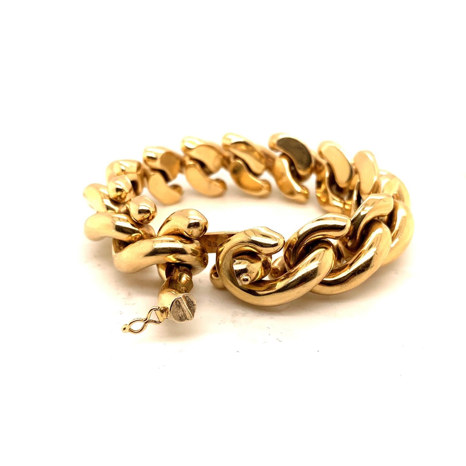 14 Karat Gold Italian Bracelet In Excellent Condition For Sale In New York, NY