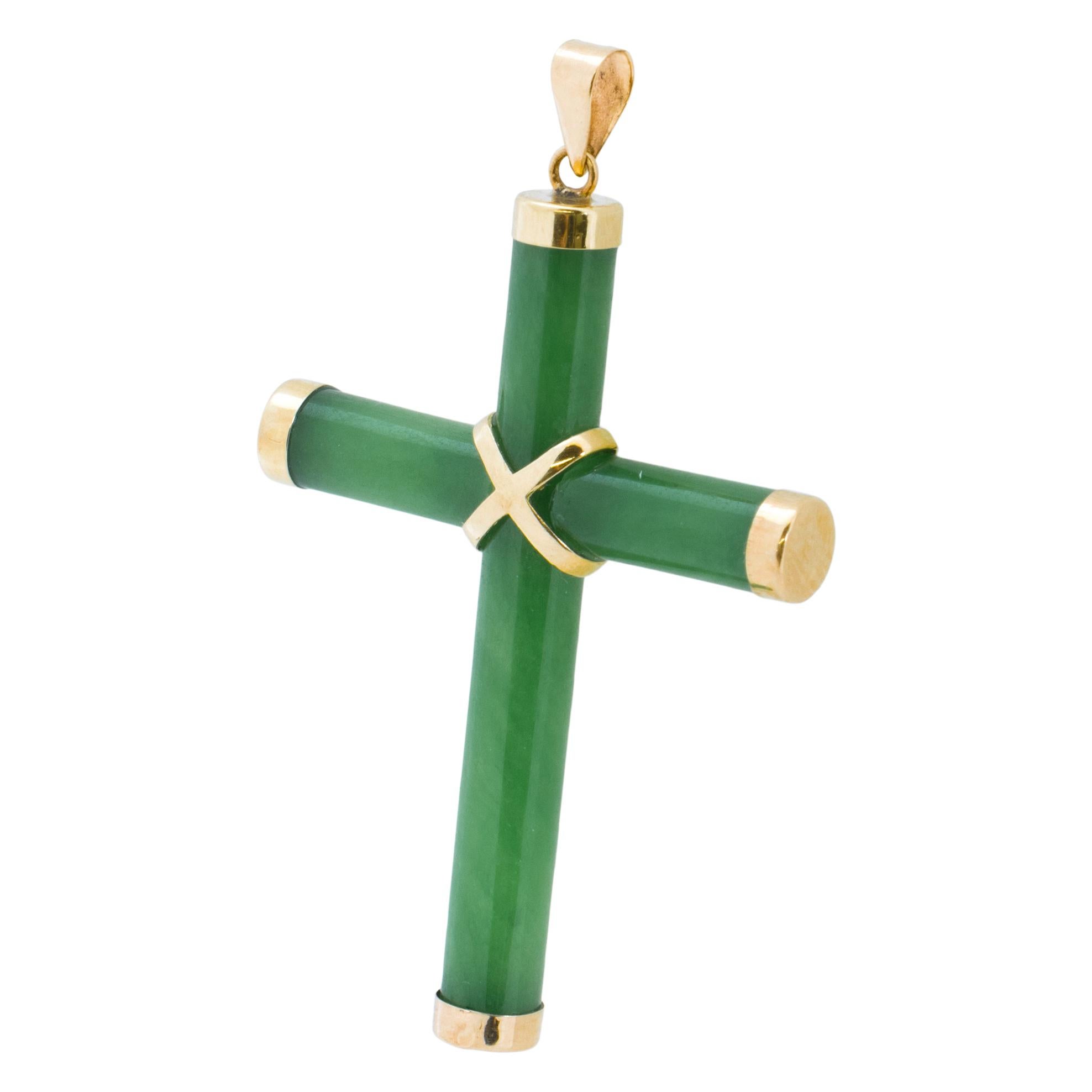 14K Gold Jade Cross Pendant In Good Condition For Sale In Coeur d Alene, ID