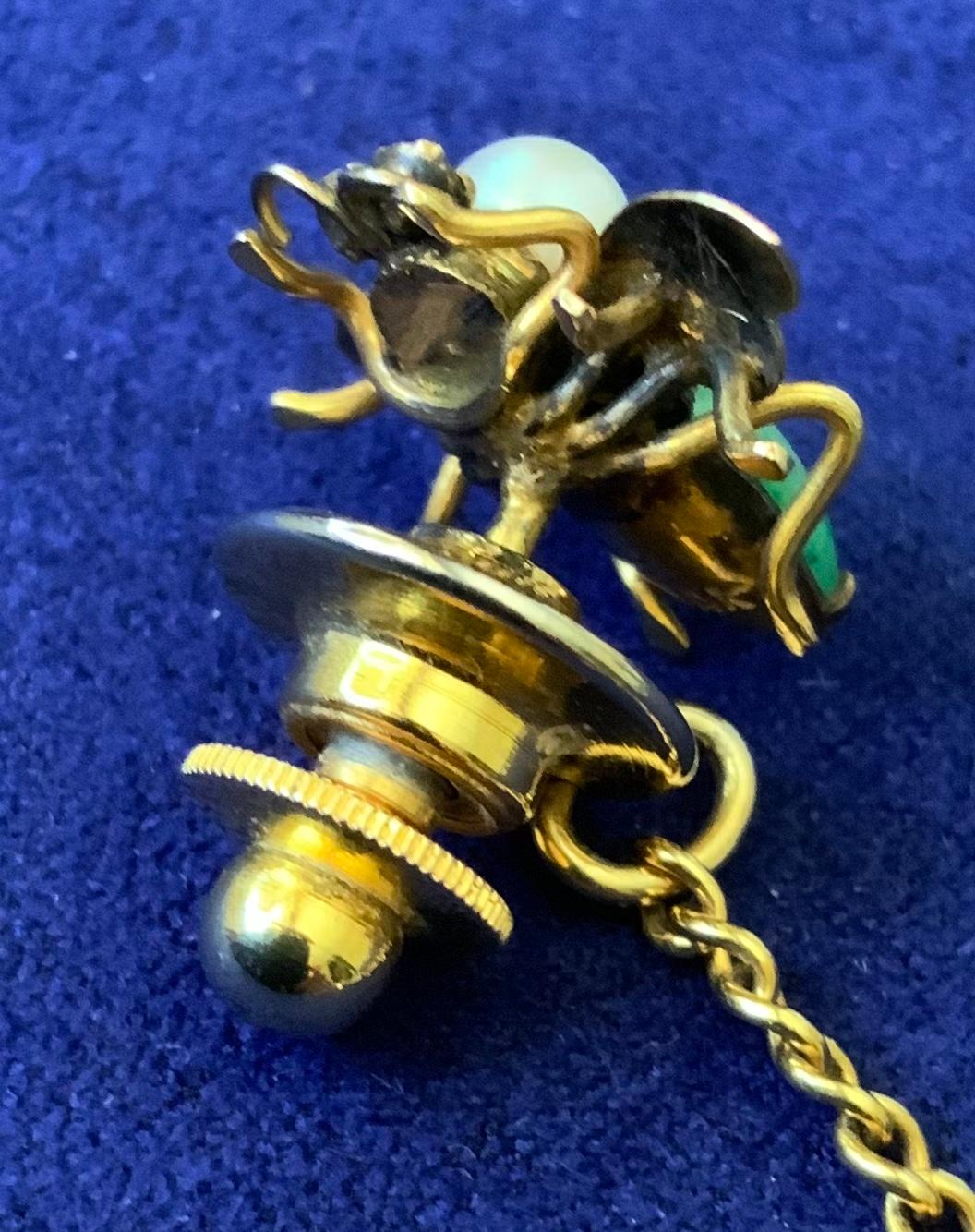 Epingle à cravate en or 14k Jade Perle Grenat Mouche des fruits Unisexe en vente