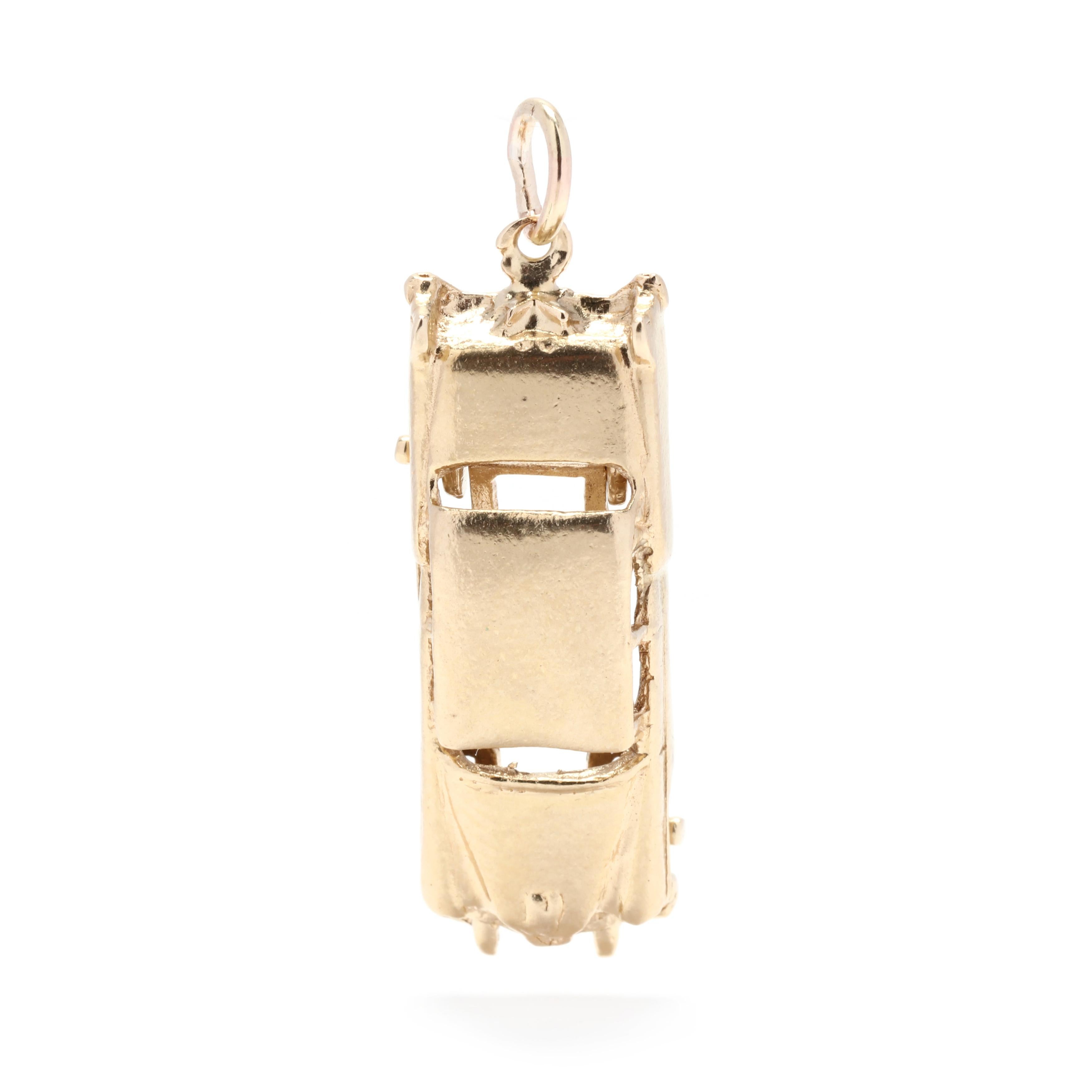 14K Gold Large Car Charm In Good Condition In McLeansville, NC