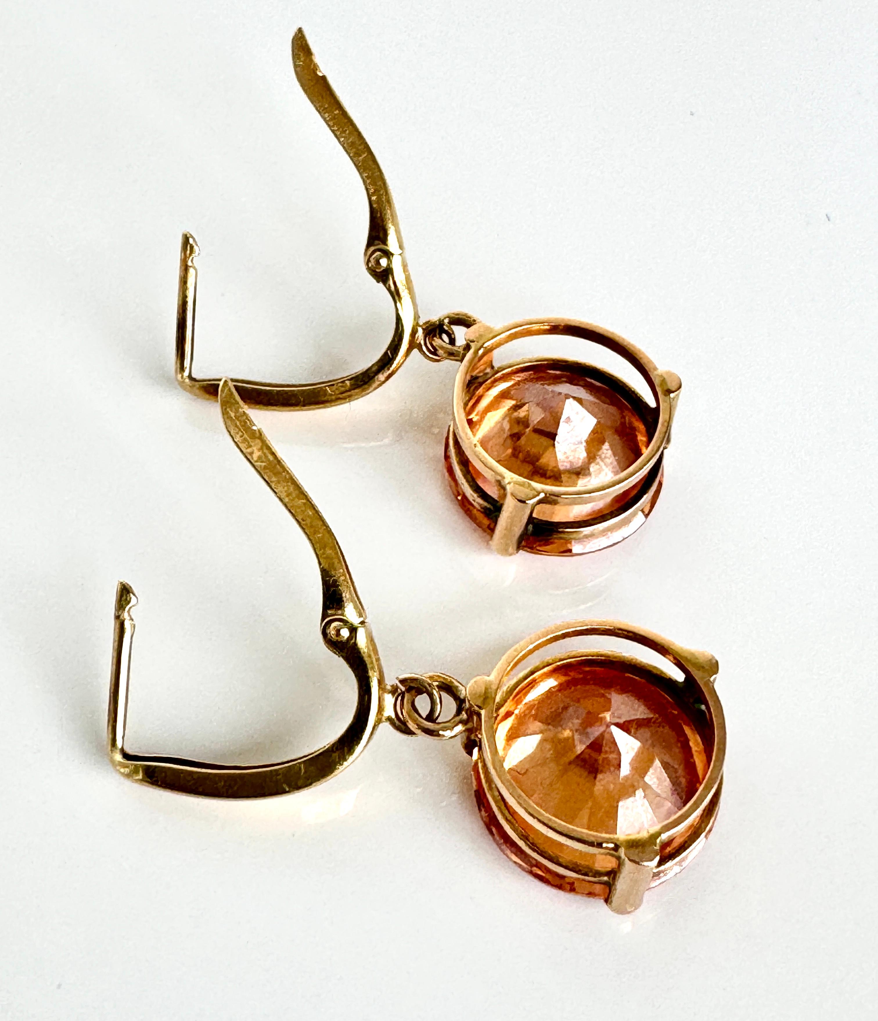 14K Gold Citrine Dangle Earrings In Excellent Condition For Sale In Lake Worth, FL