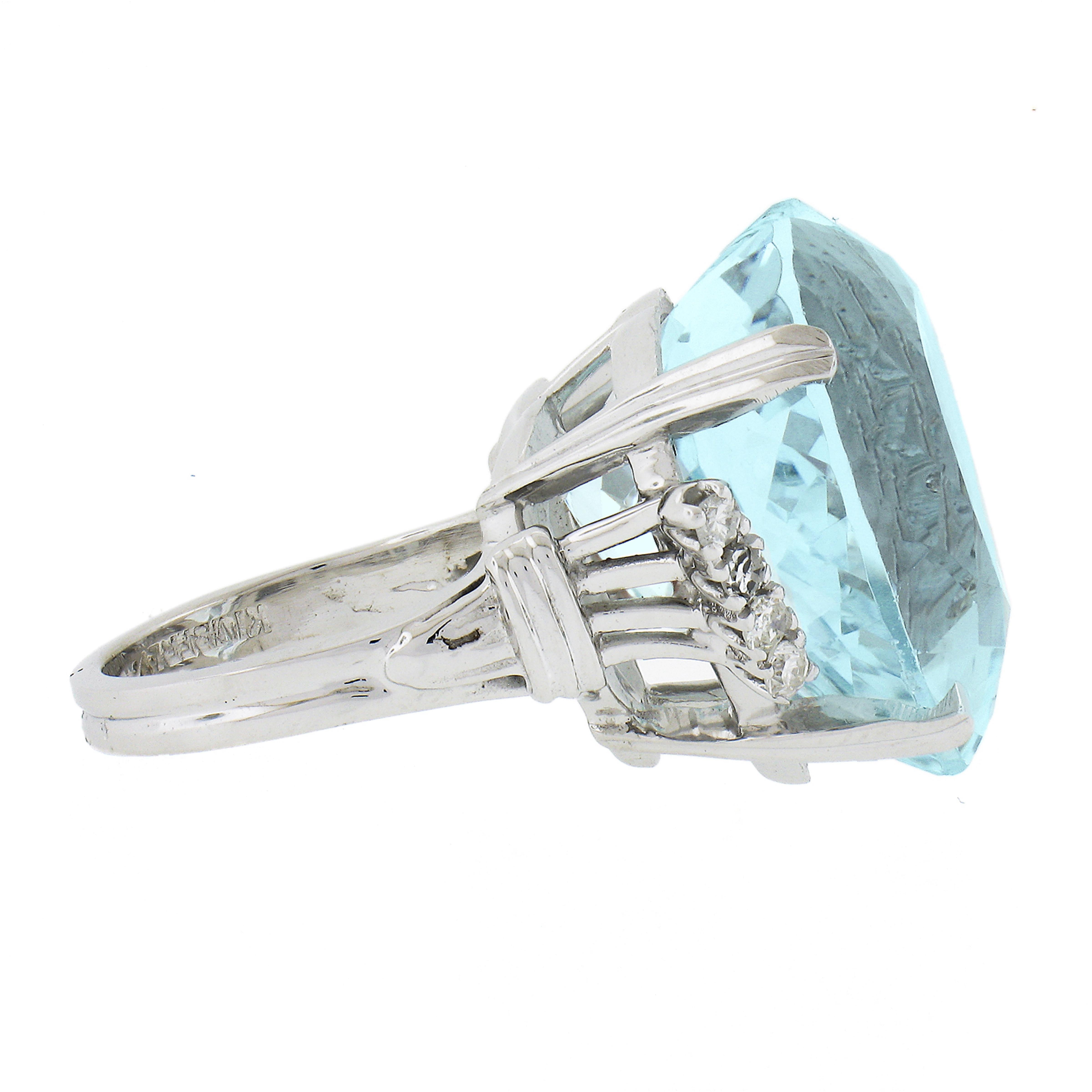 Women's 14k Gold Large GIA Graded 30ctw Heart Aquamarine 0.20ctw Diamond Cocktail Ring For Sale