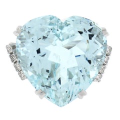 14k Gold Large GIA Graded 30ctw Heart Aquamarine 0.20ctw Diamond Cocktail Ring