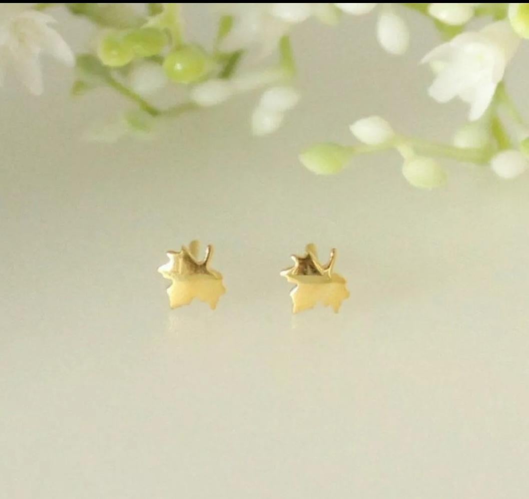 14k Gold Leaf Studs Maple Leaf Earrings Gold Autumn Jewelry October Jewelry Gift For Sale 2