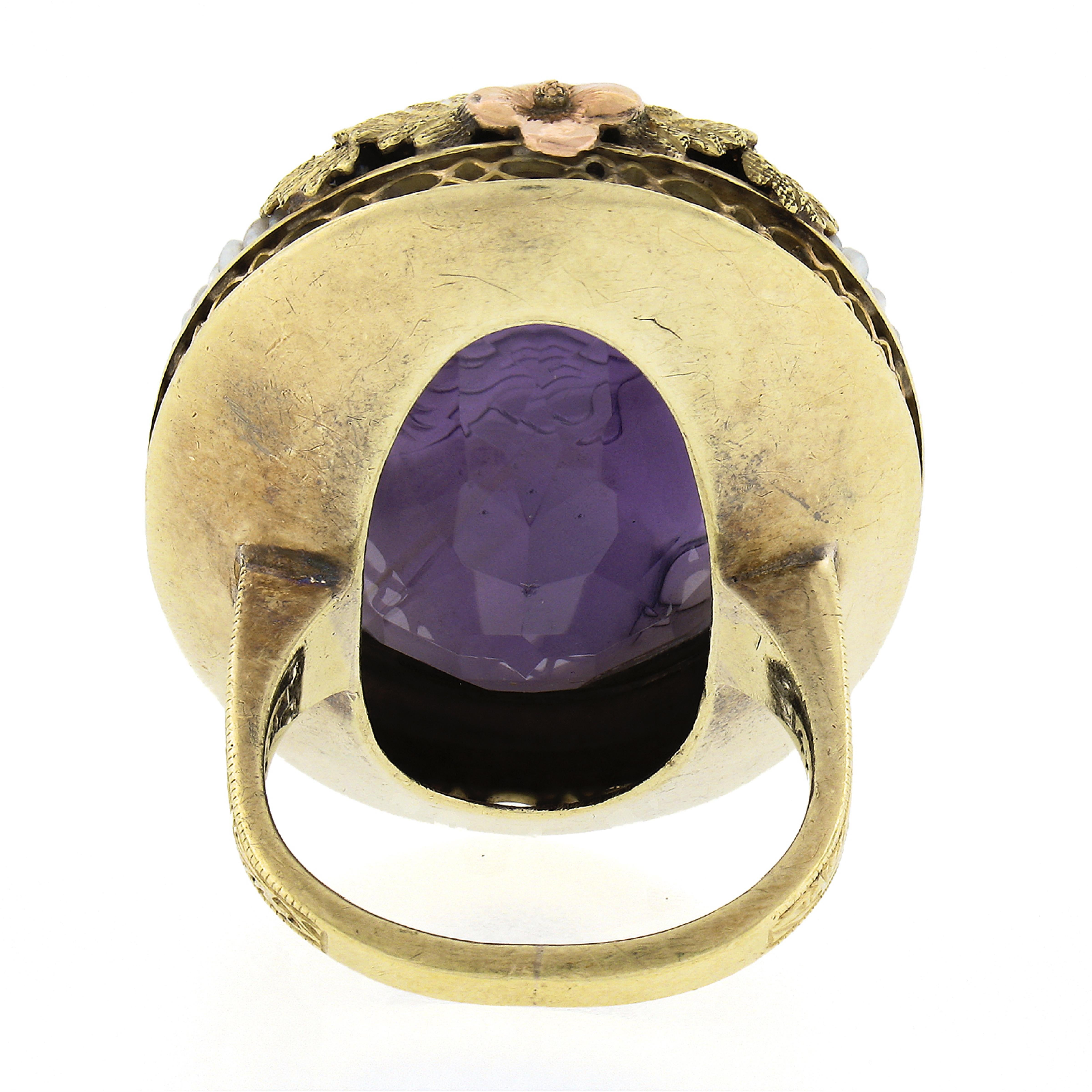 14k Gold Left Facing Amethyst Cameo Ring w/ Seed Pearl Filigree & Floral Frame In Good Condition For Sale In Montclair, NJ