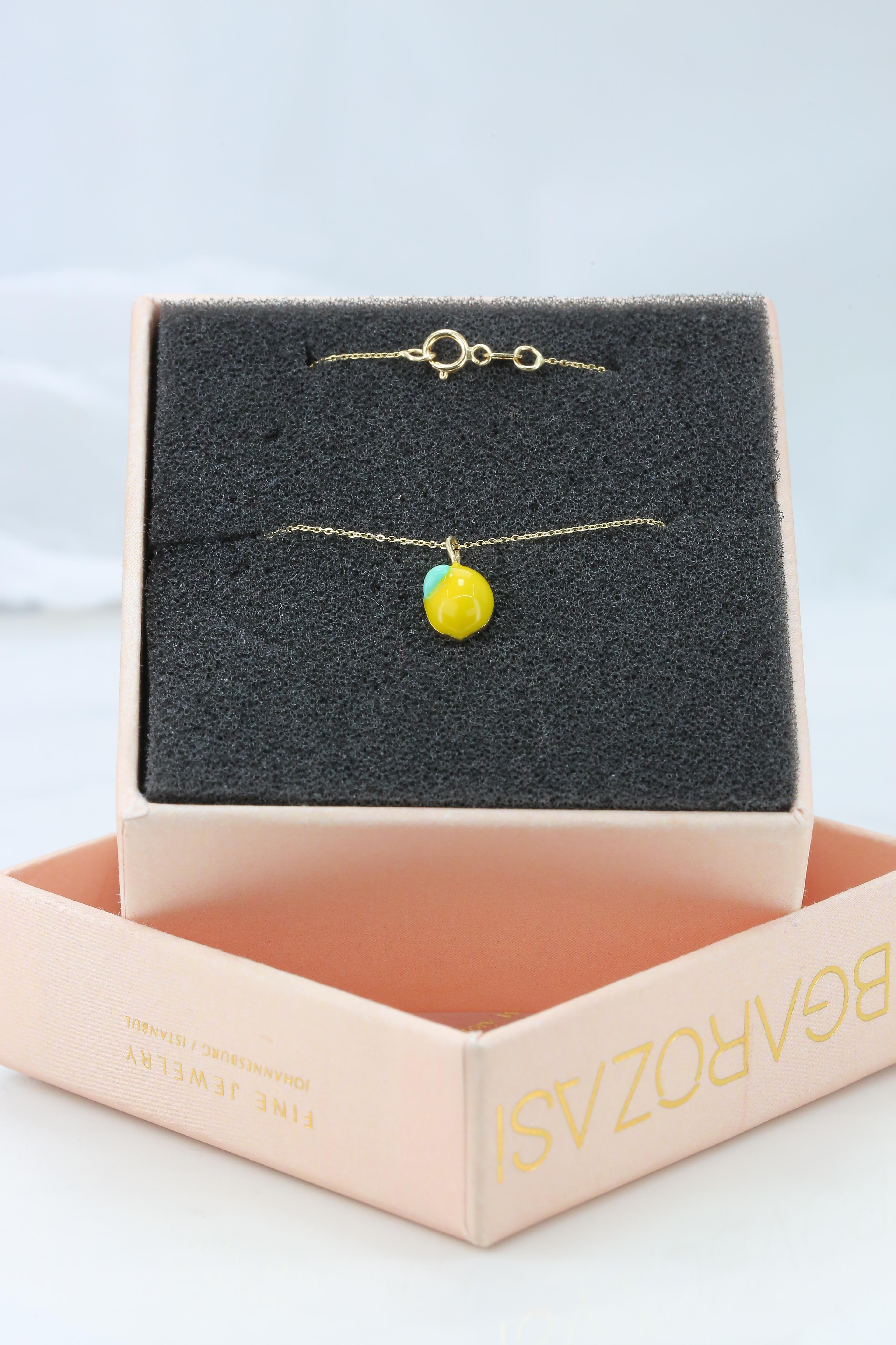 14K Gold Lemon Necklace, Enamel Fruit Necklace In New Condition For Sale In ISTANBUL, TR