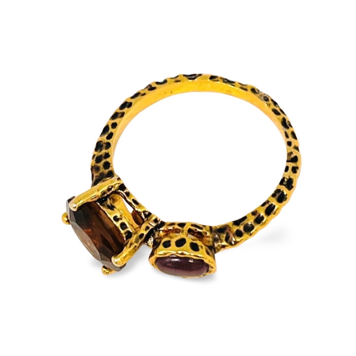 Artisan Bague en or 14K à texture léopard avec tourmaline et œil de tigre violet, taille 10 en vente