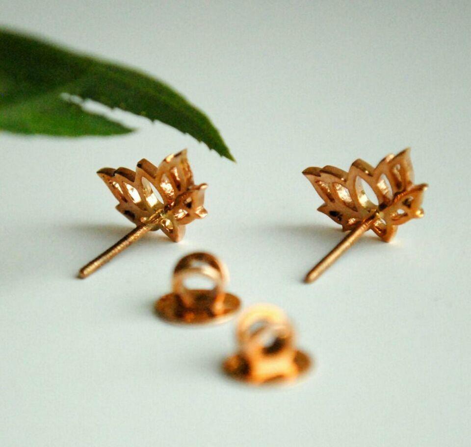 14k Gold Lotus Earring Tiny Lotus Studs Everyday Dainty Stud Yoga Earring Gift.  For Sale 7