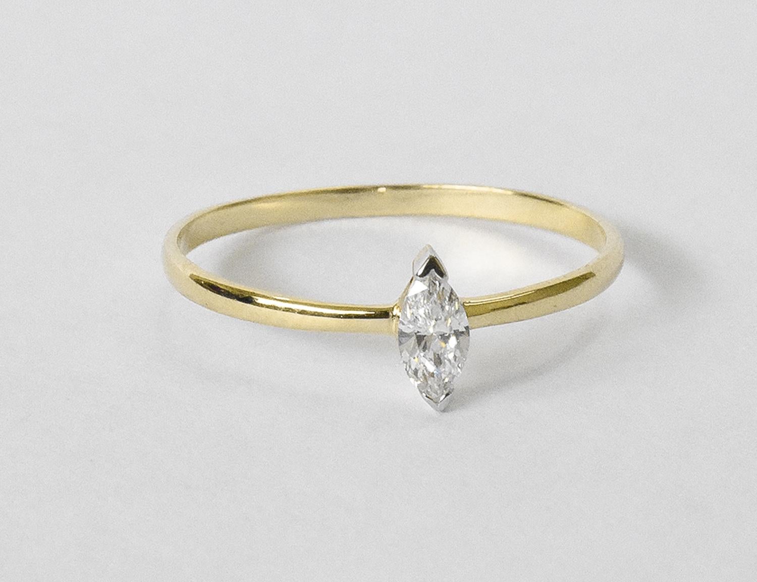 Im Angebot: Verlobungsring aus 14 Karat Gold mit Diamanten im Marquise-Schliff () 3