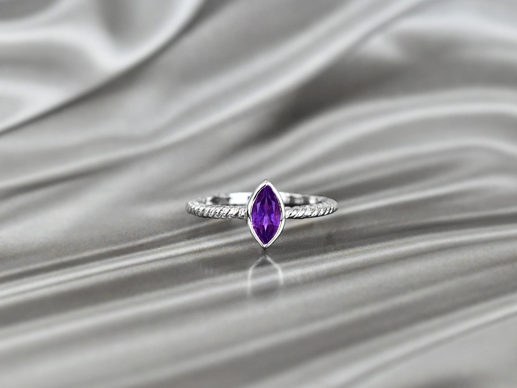 Im Angebot: 14k Gold Marquise 8x4 mm Marquise-Edelsteinring mit Marquise-Schliff () 4