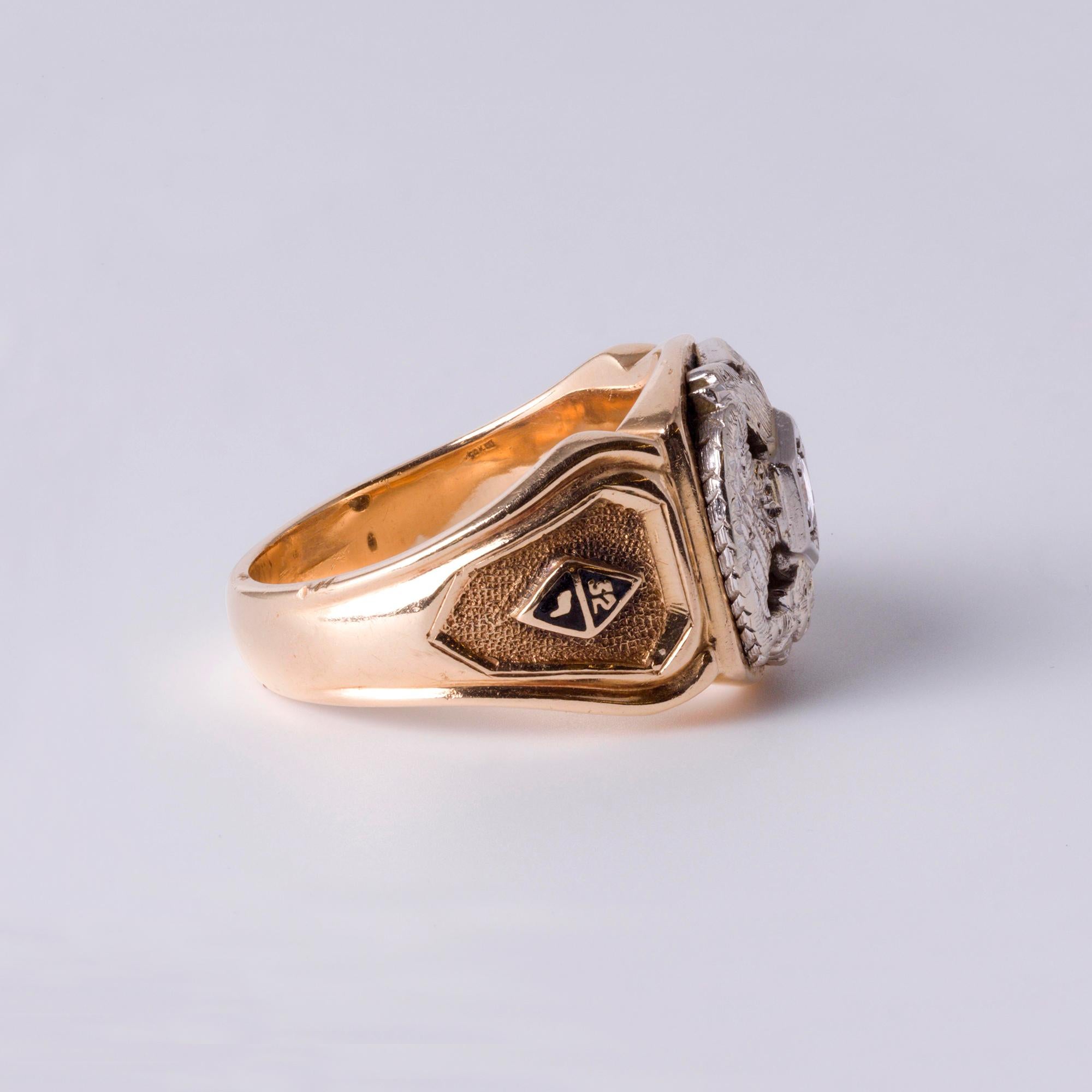 da uomo o donna Anello massonico in oro 14K  Testa di aquila doppia  Diamante vecchio taglio europeo da 0,18 carati  Vi in vendita