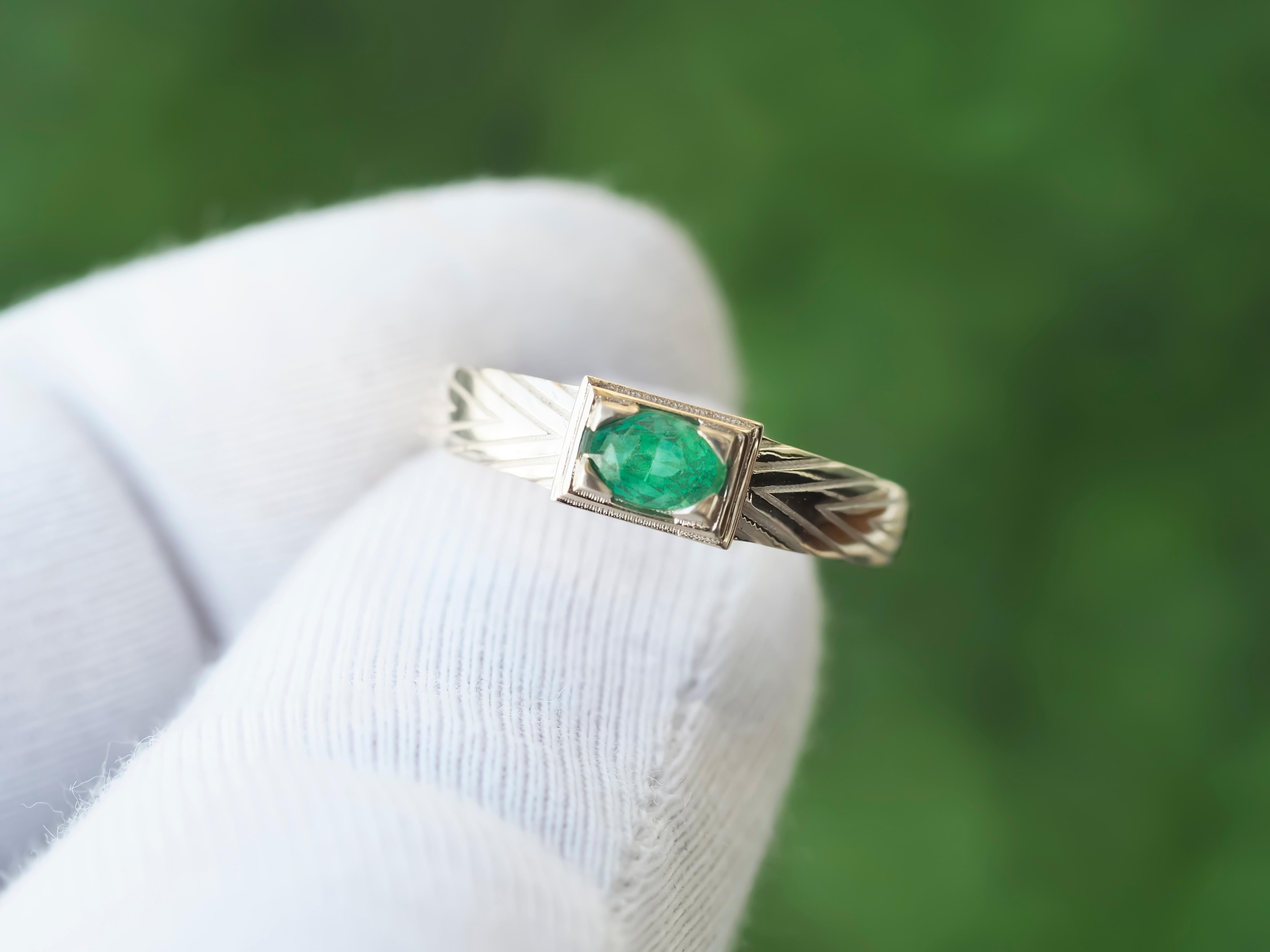 For Sale:  14K Gold Mens Ring with Emerald 11