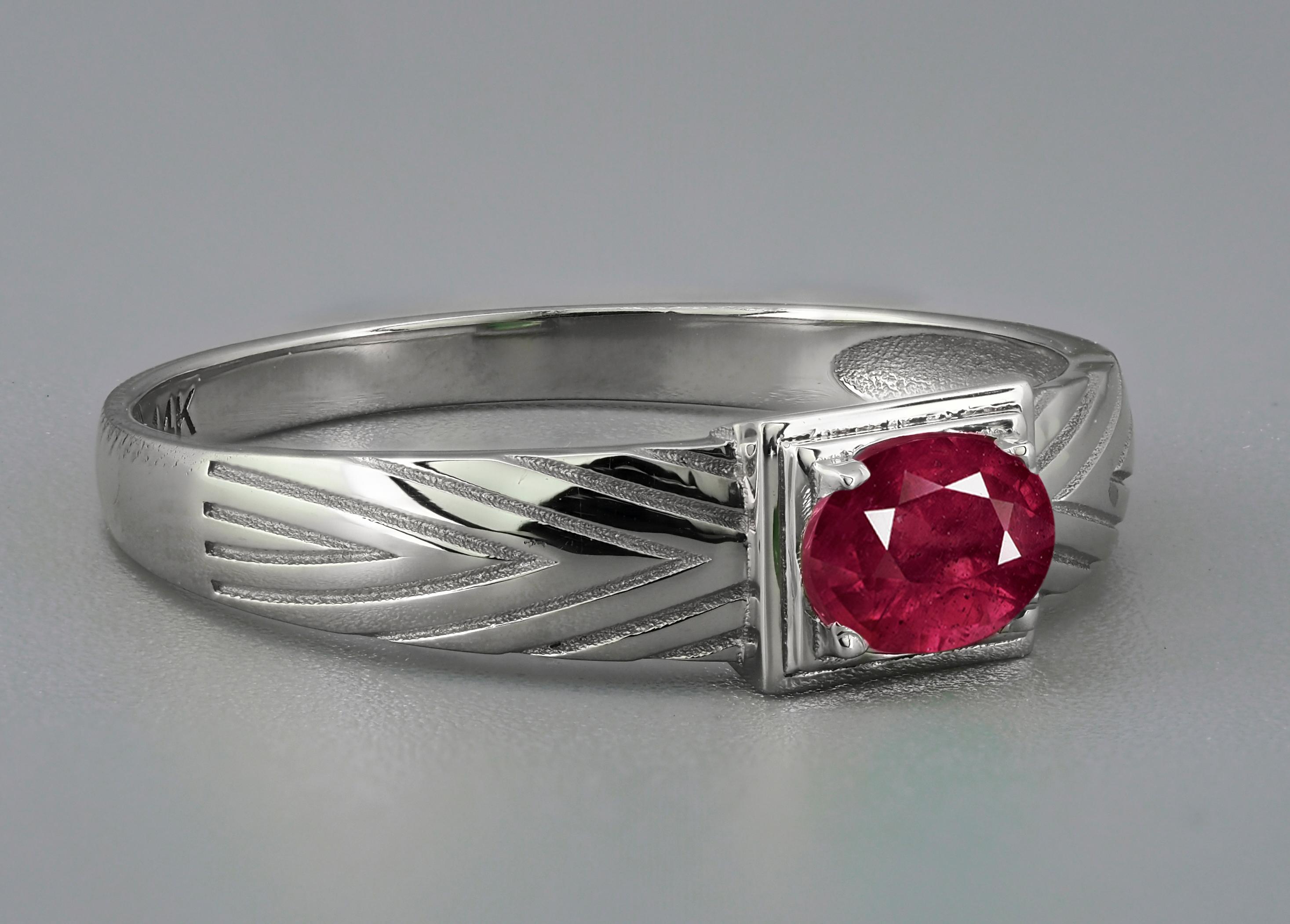 Oval Cut 14k Gold Mens Ring with Ruby.  For Sale