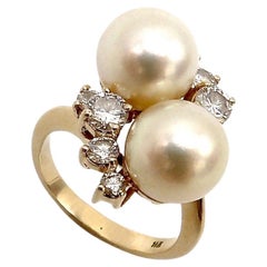 Anello da cocktail con perle e diamanti in oro 14K di stile Mid-Century Modern