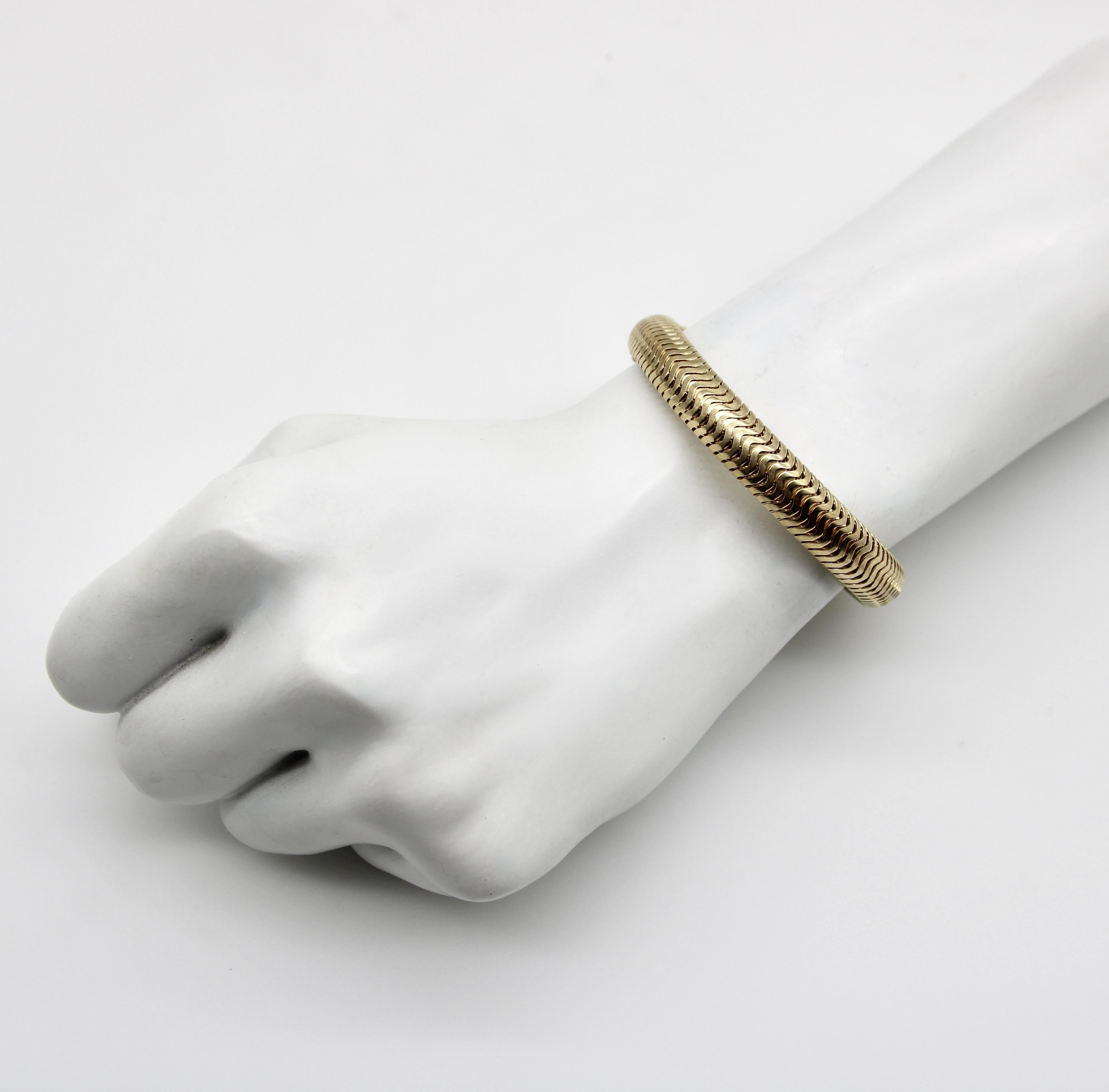 14K Gold Mid-Century Thick Snake Chain Bracelet For Sale 5