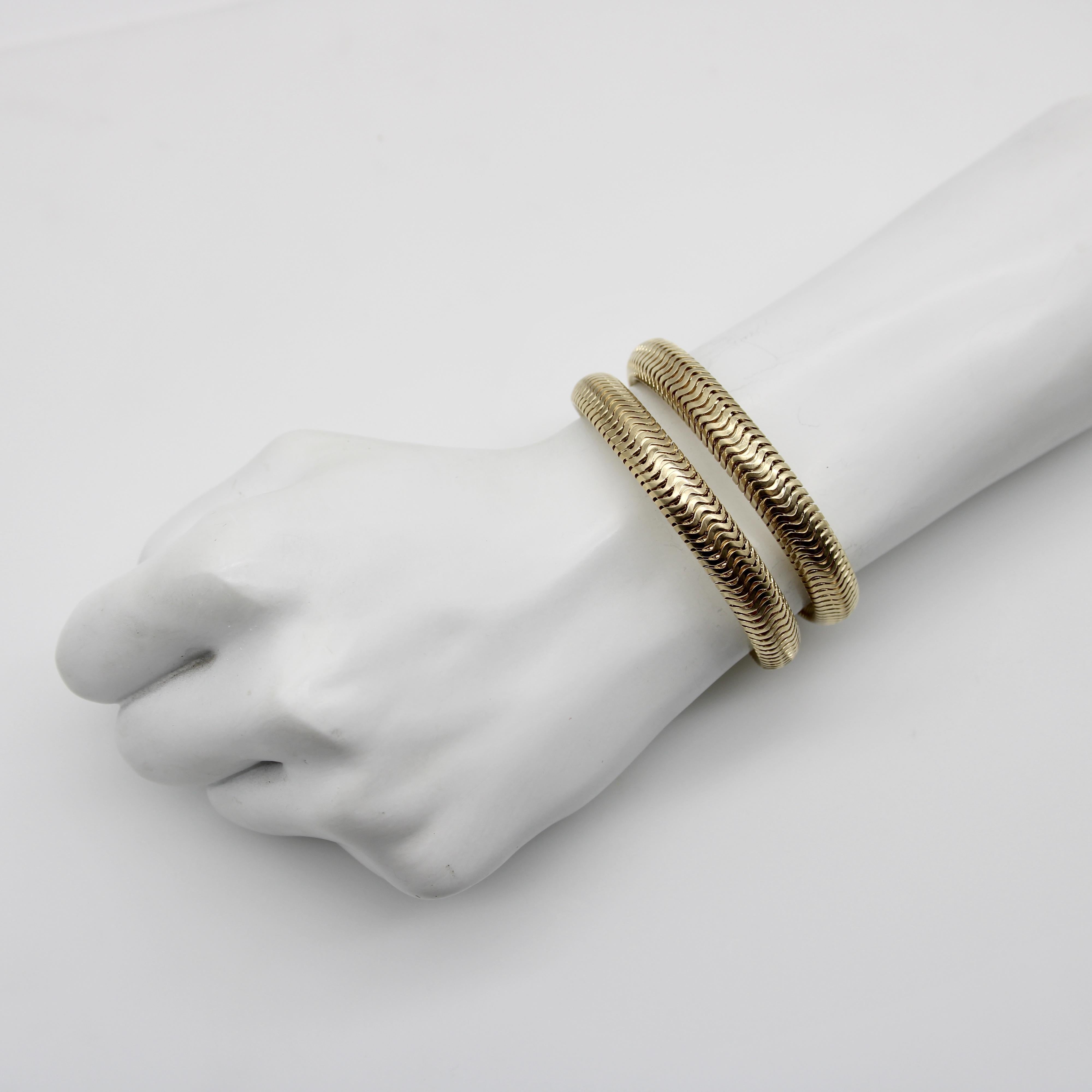 14K Gold Mid-Century Thick Snake Chain Bracelet For Sale 6